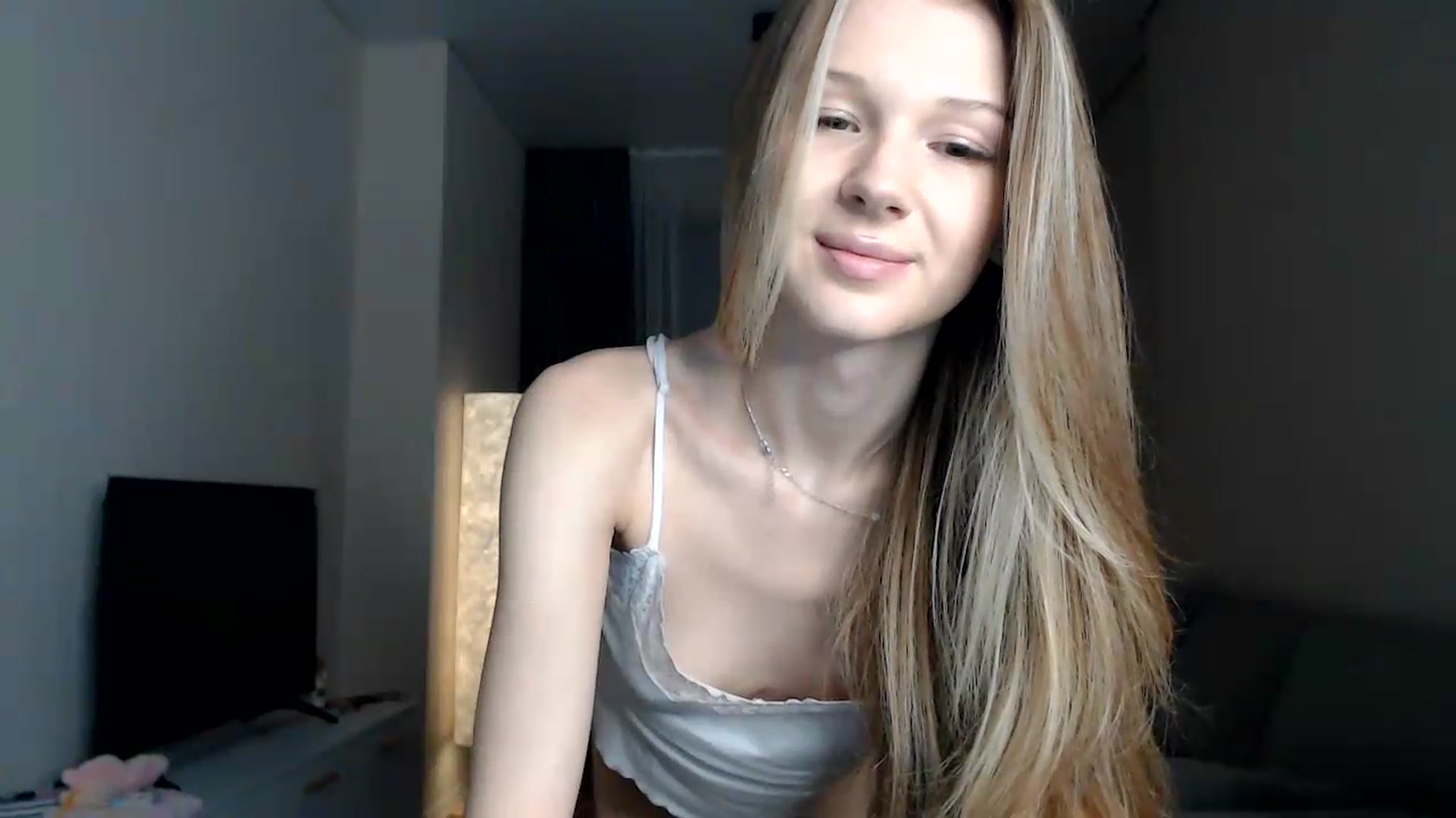 Gallery image thumbnail from CuteBlonde's myfreecams stream on, 07/21/2026, 22:22 image 17 of 20