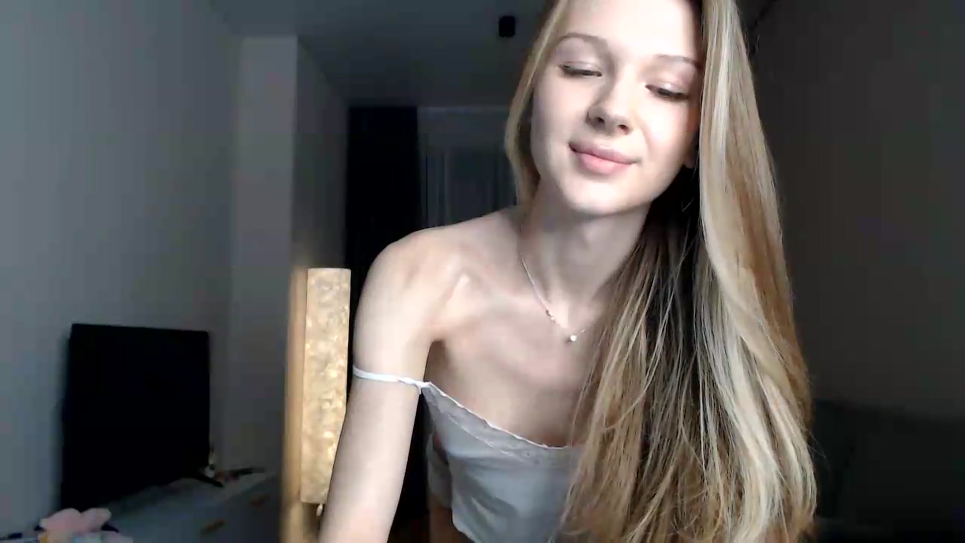 Gallery image thumbnail from CuteBlonde's myfreecams stream on, 07/21/2026, 23:44 image 11 of 20