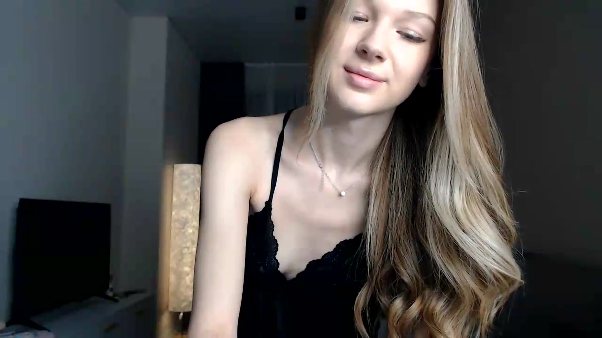 Gallery image thumbnail from CuteBlonde's myfreecams stream on, 07/23/2026, 22:27 image 5 of 20