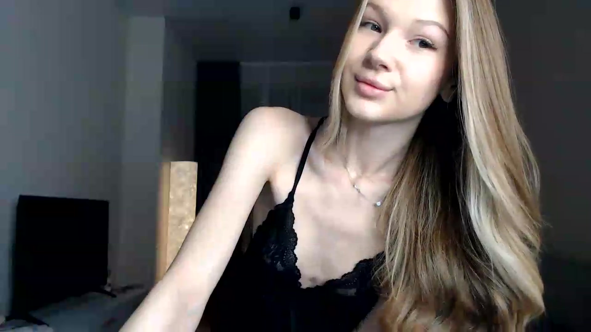 Gallery image thumbnail from CuteBlonde's myfreecams stream on, 07/23/2026, 22:27 image 15 of 20