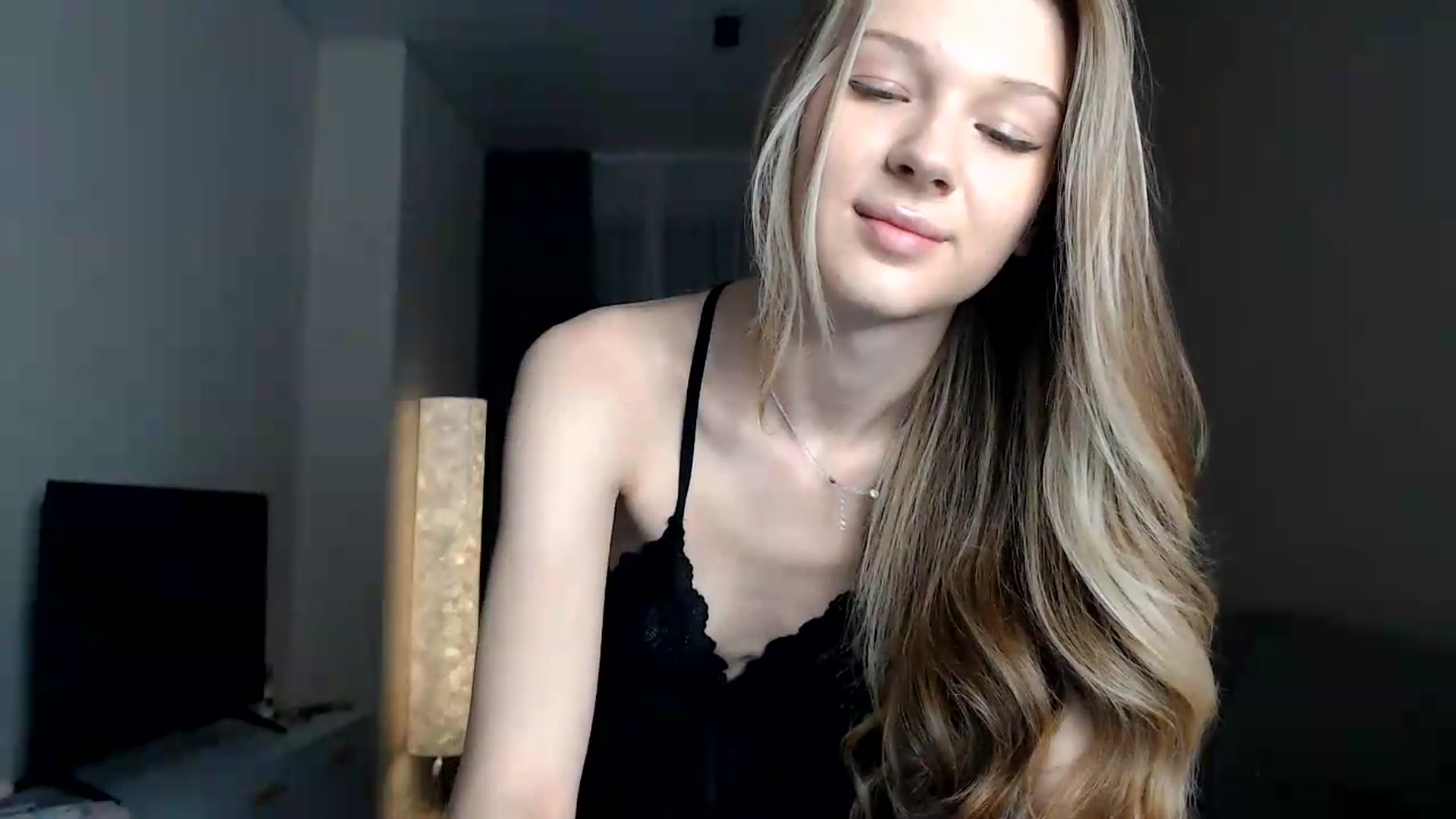 Gallery image thumbnail from CuteBlonde's myfreecams stream on, 07/23/2026, 22:47 image 7 of 20