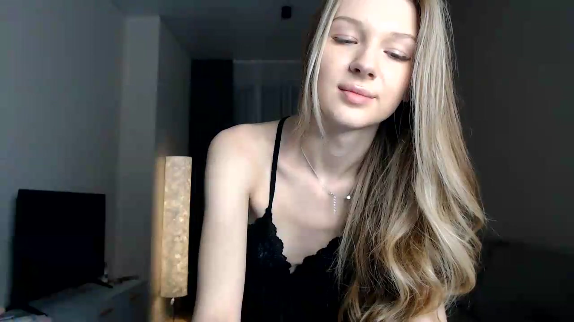 Gallery image thumbnail from CuteBlonde's myfreecams stream on, 07/23/2026, 22:47 image 14 of 20