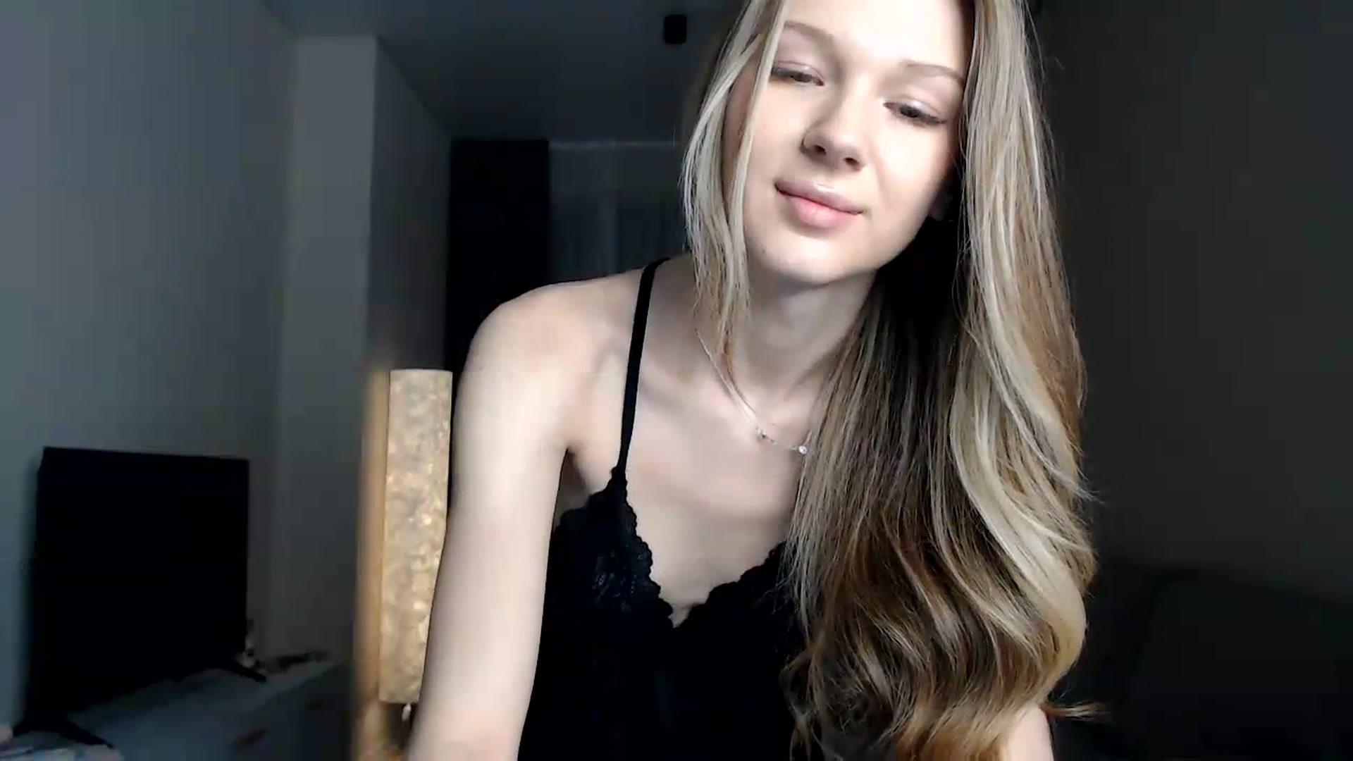 Gallery image thumbnail from CuteBlonde's myfreecams stream on, 07/23/2026, 22:47 image 5 of 20