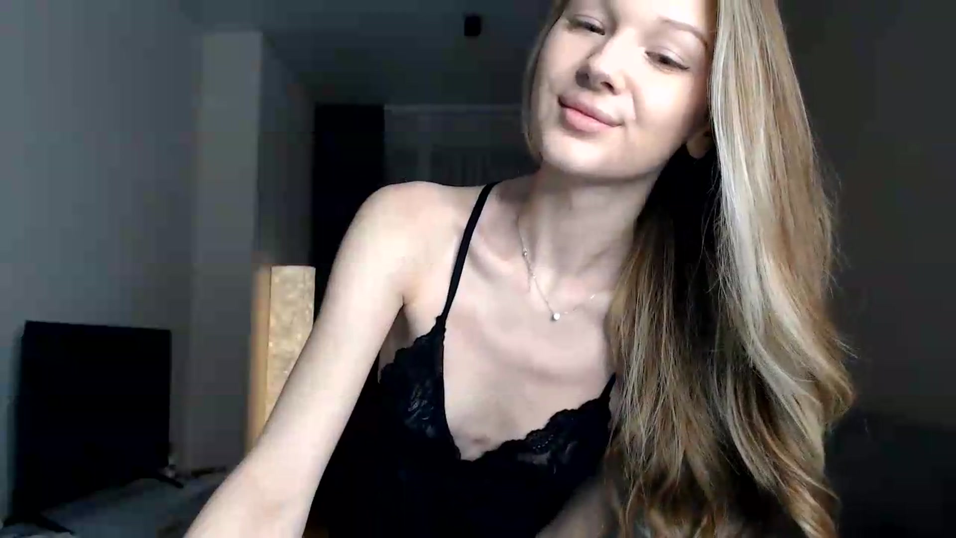 Gallery image thumbnail from CuteBlonde's myfreecams stream on, 07/24/2026, 01:17 image 8 of 20