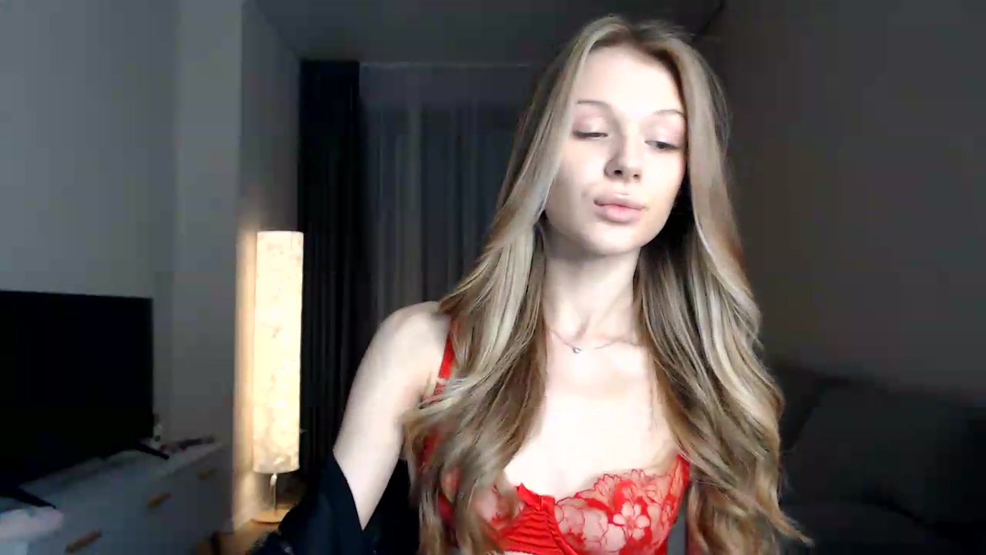 Gallery image thumbnail from CuteBlonde's myfreecams stream on, 07/28/2026, 02:10 image 6 of 20