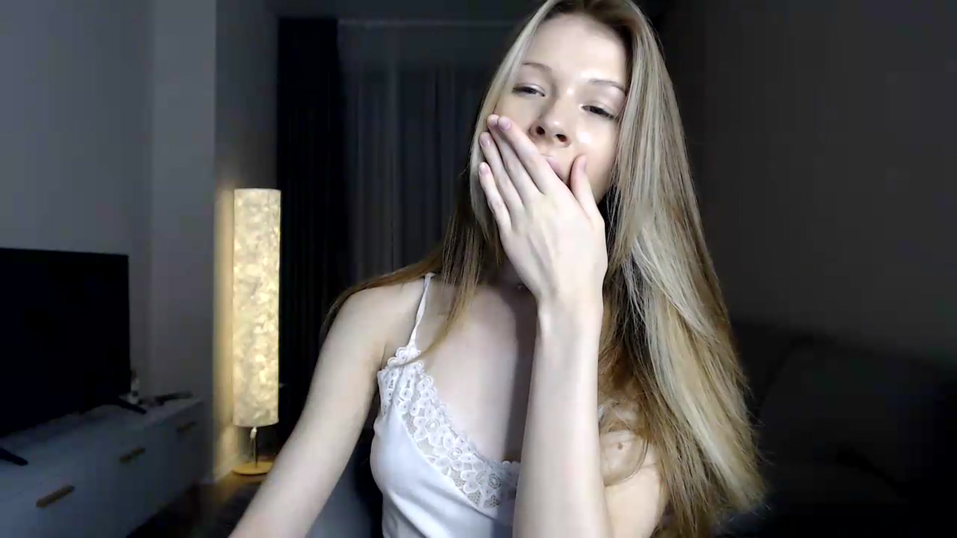 Gallery image thumbnail from CuteBlonde's myfreecams stream on, 07/28/2026, 22:56 image 19 of 20