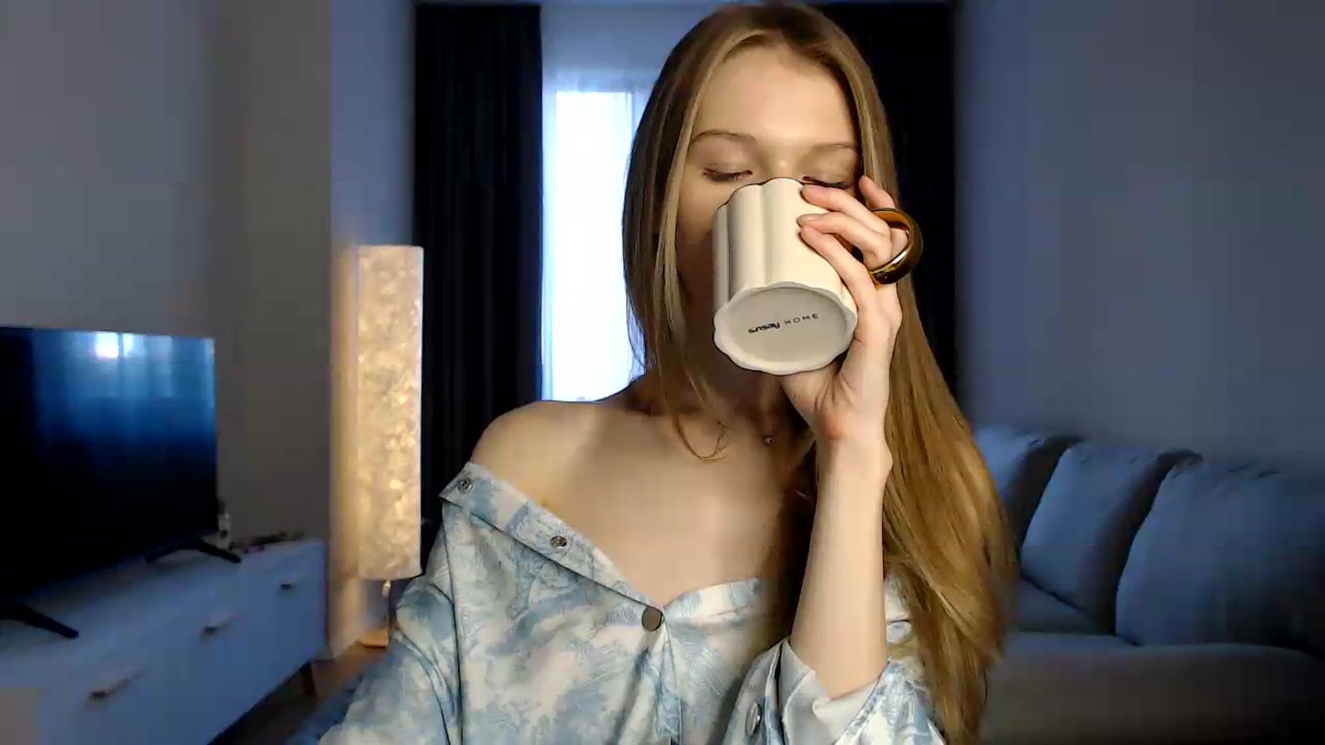 Gallery image thumbnail from CuteBlonde's myfreecams stream on, 07/31/2026, 04:05 image 14 of 20