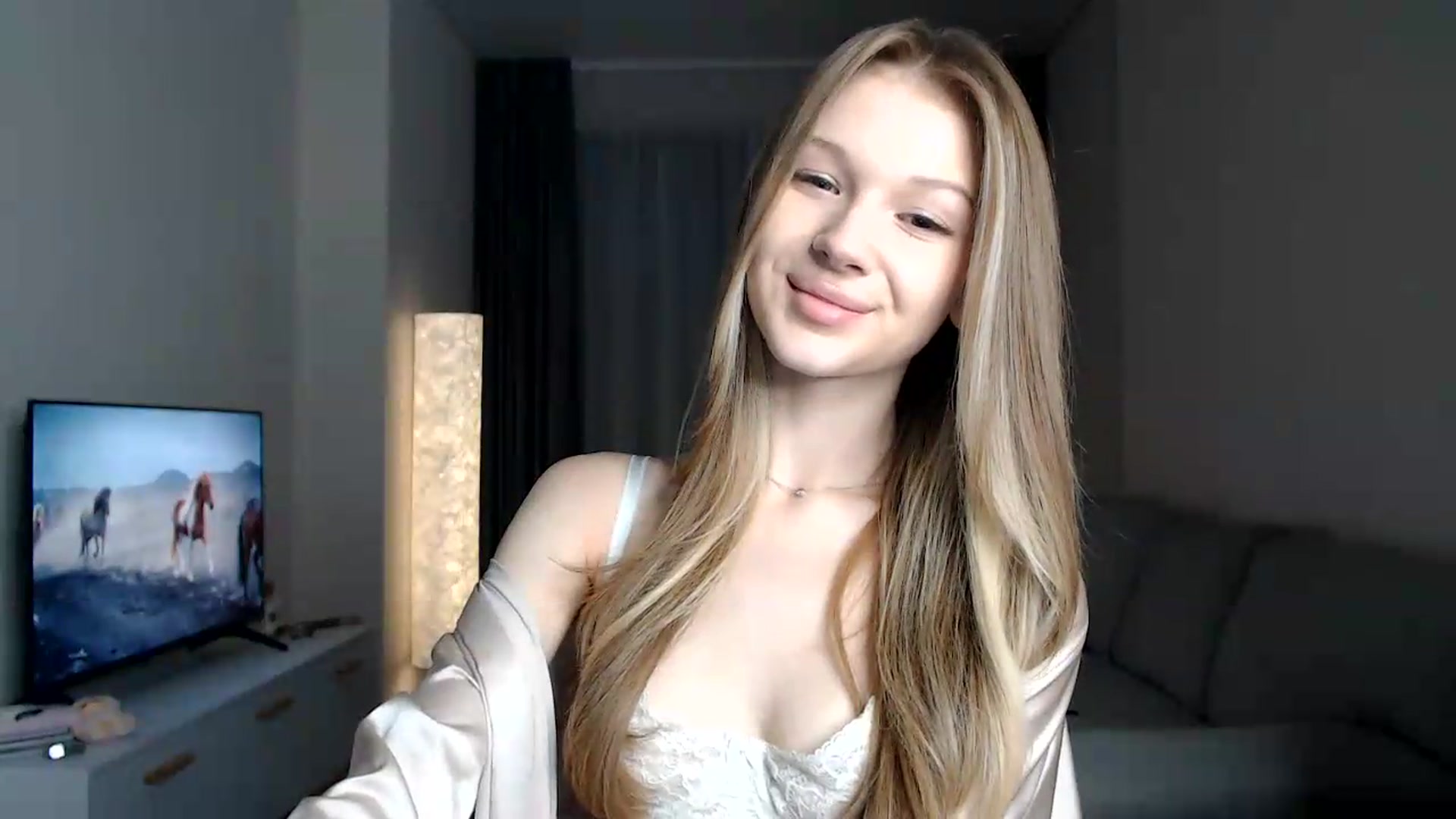 Gallery image thumbnail from CuteBlonde's myfreecams stream on, 08/03/2026, 21:18 image 19 of 20