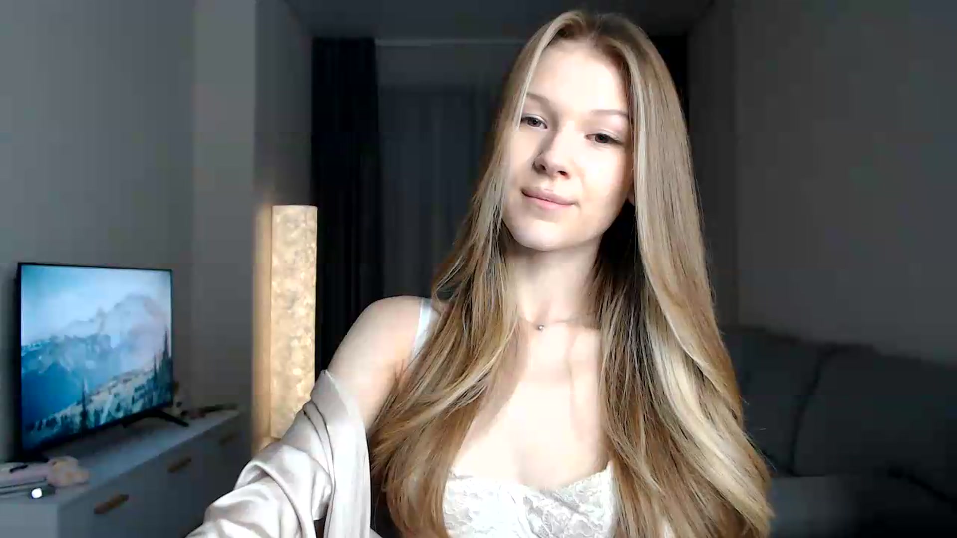 Gallery image thumbnail from CuteBlonde's myfreecams stream on, 08/03/2026, 21:18 image 10 of 20