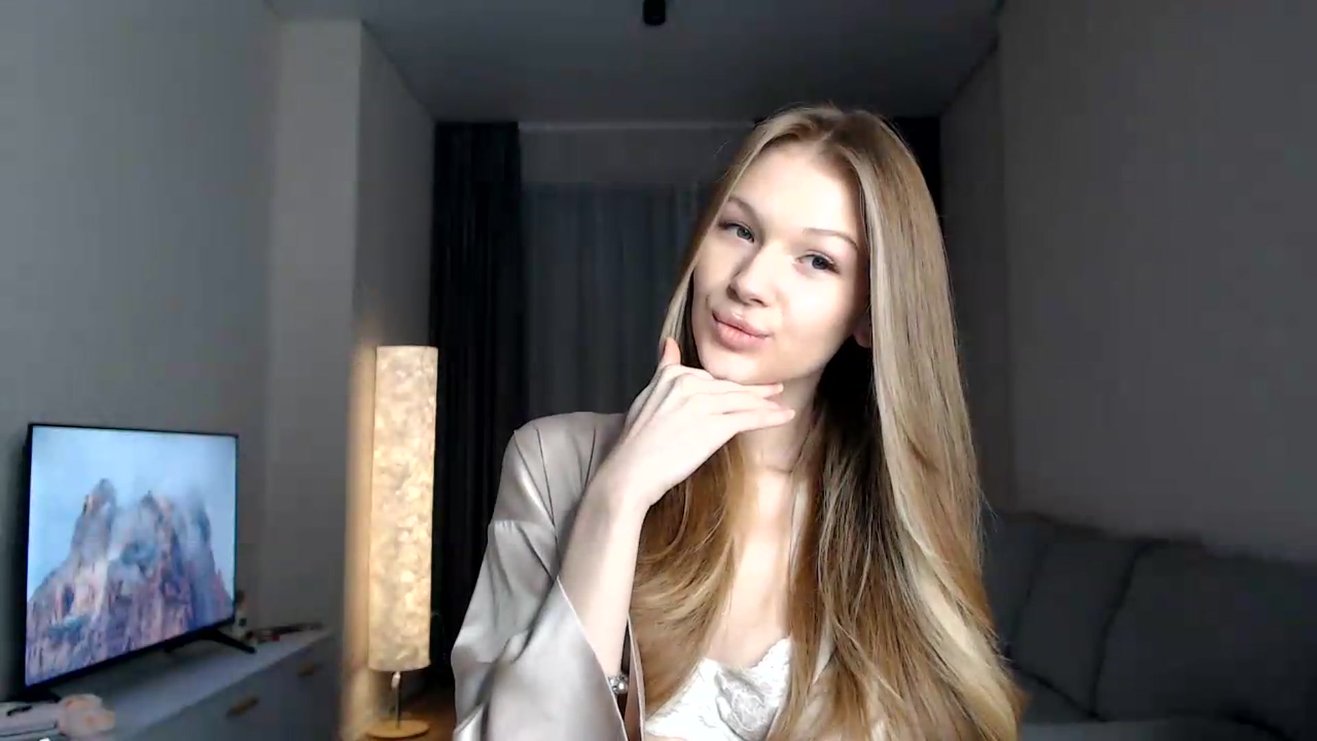 Gallery image thumbnail from CuteBlonde's myfreecams stream on, 08/03/2026, 21:18 image 5 of 20