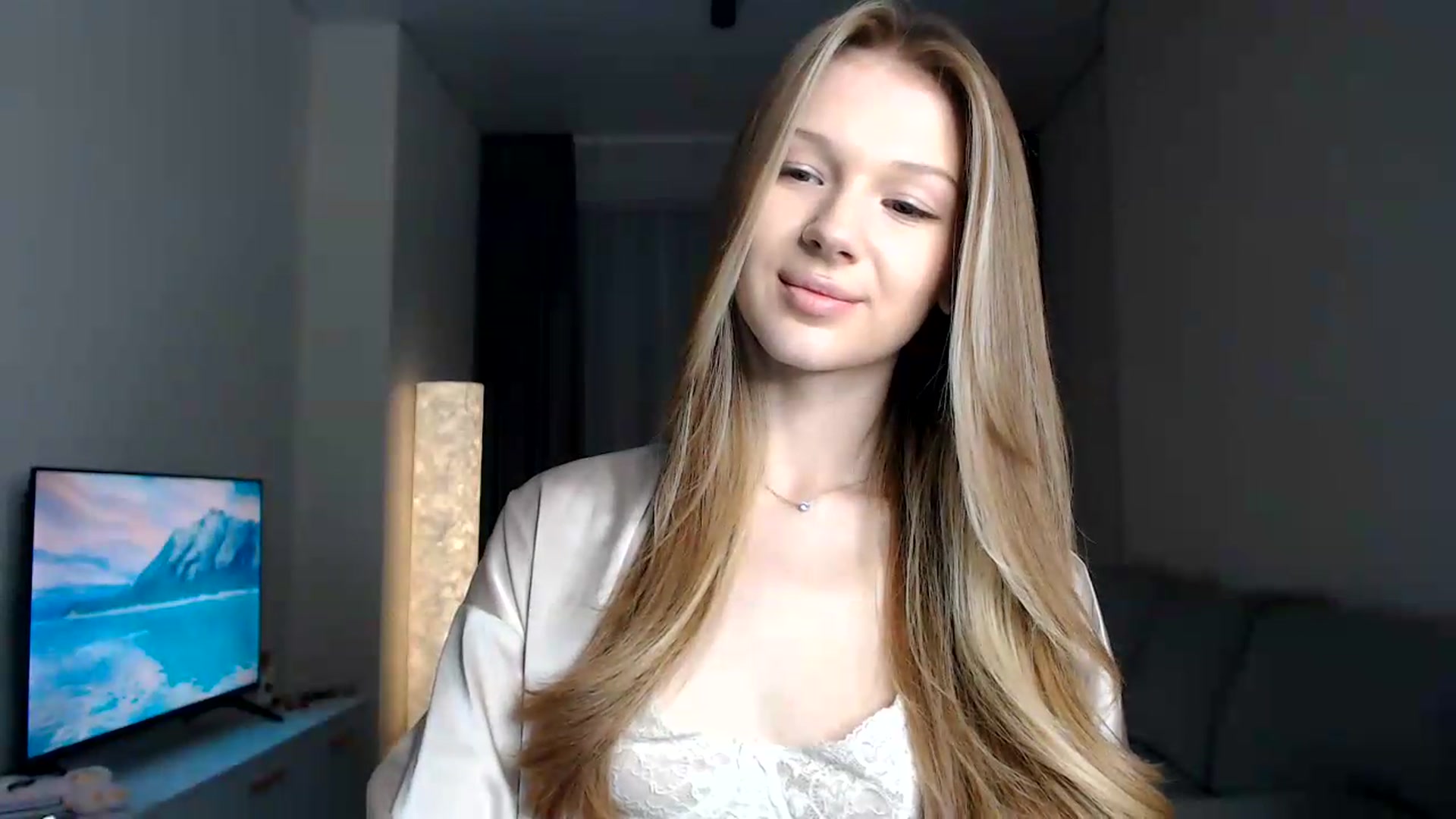 Gallery image thumbnail from CuteBlonde's myfreecams stream on, 08/03/2026, 21:18 image 4 of 20