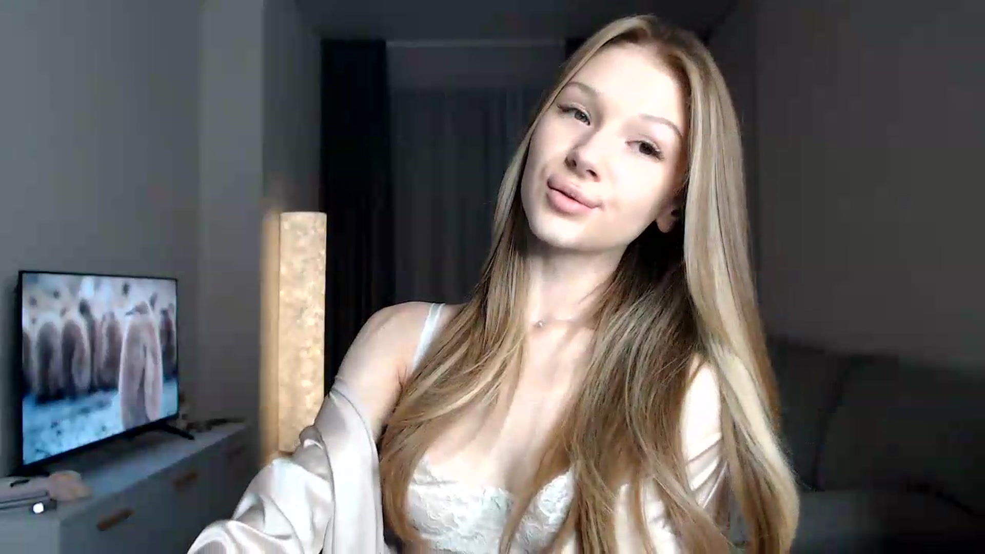Gallery image thumbnail from CuteBlonde's myfreecams stream on, 08/03/2026, 21:18 image 17 of 20