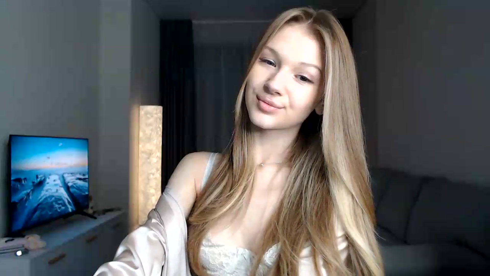 Gallery image thumbnail from CuteBlonde's myfreecams stream on, 08/03/2026, 21:18 image 16 of 20
