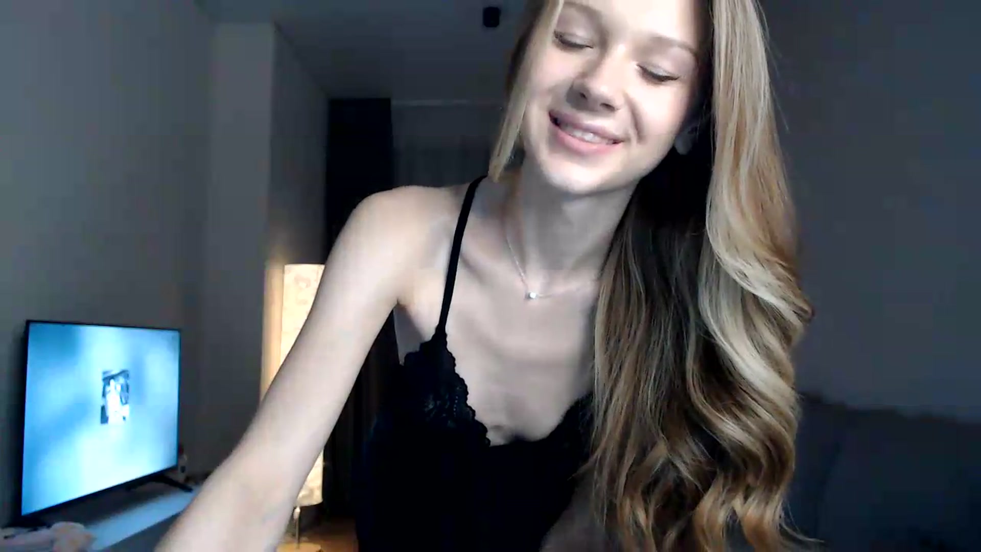 Gallery image thumbnail from CuteBlonde's myfreecams stream on, 08/04/2026, 20:14 image 14 of 20