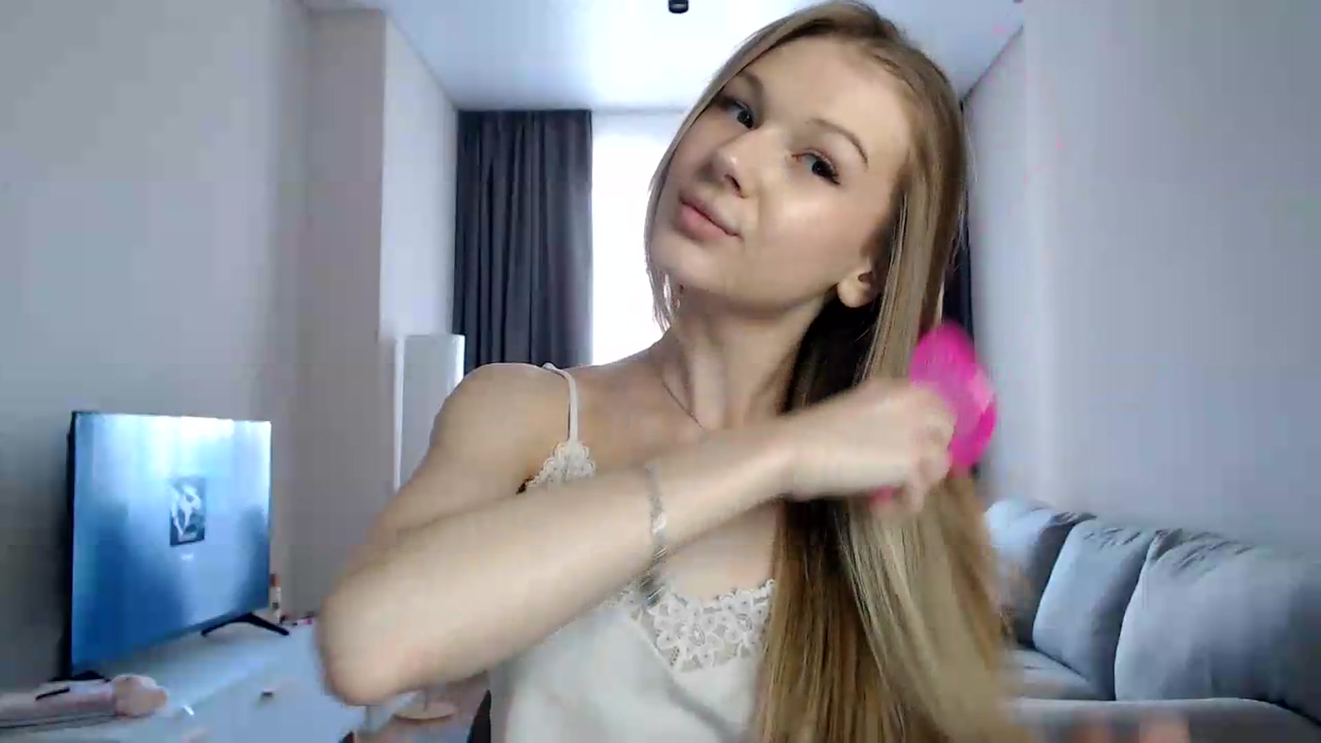 Gallery image thumbnail from CuteBlonde's myfreecams stream on, 08/05/2026, 15:31 image 5 of 20
