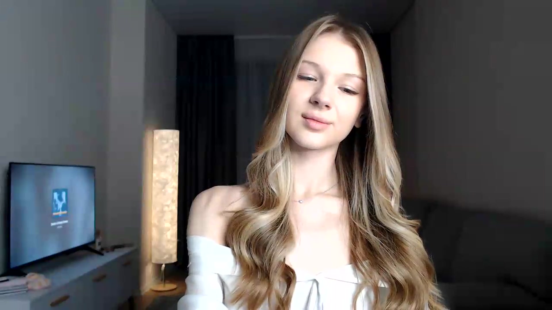 Gallery image thumbnail from CuteBlonde's myfreecams stream on, 08/06/2026, 22:14 image 5 of 20