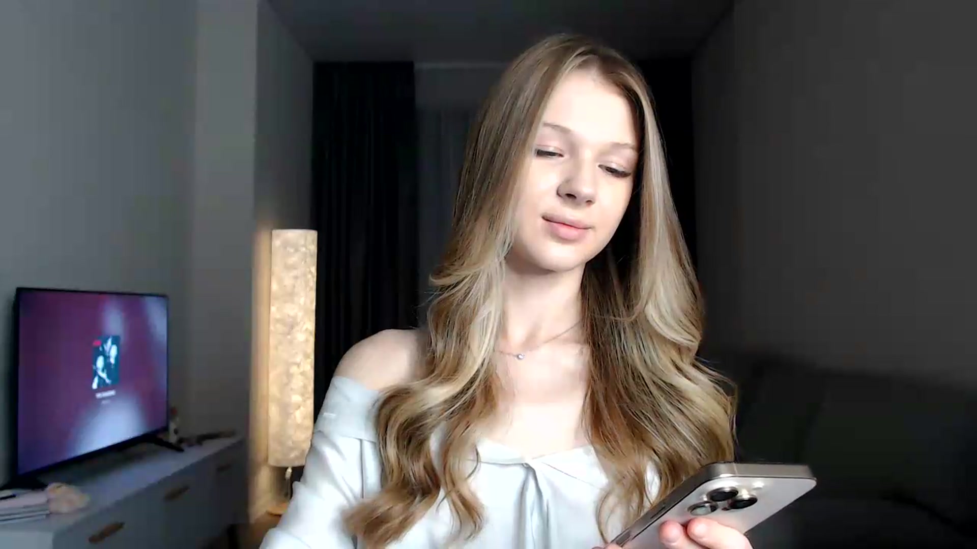 Gallery image thumbnail from CuteBlonde's myfreecams stream on, 08/06/2026, 22:14 image 4 of 20