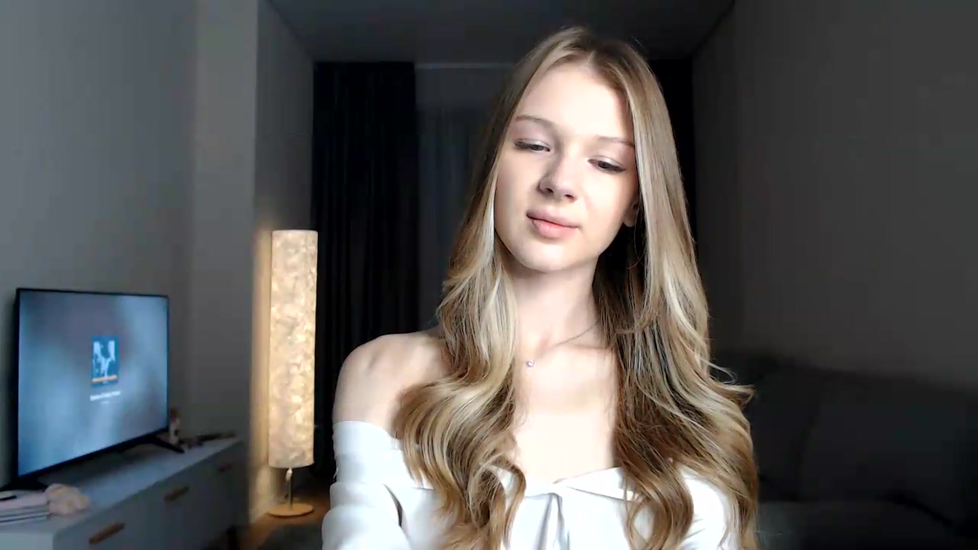 Gallery image thumbnail from CuteBlonde's myfreecams stream on, 08/06/2026, 22:14 image 6 of 20