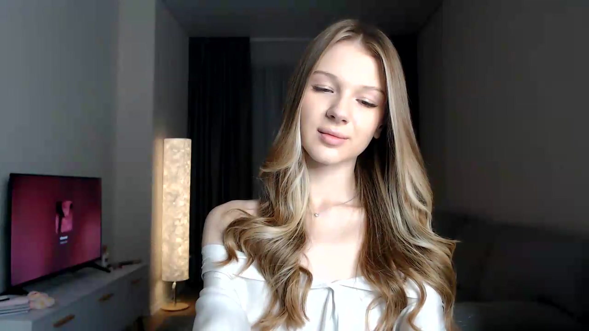 Gallery image thumbnail from CuteBlonde's myfreecams stream on, 08/06/2026, 22:14 image 7 of 20
