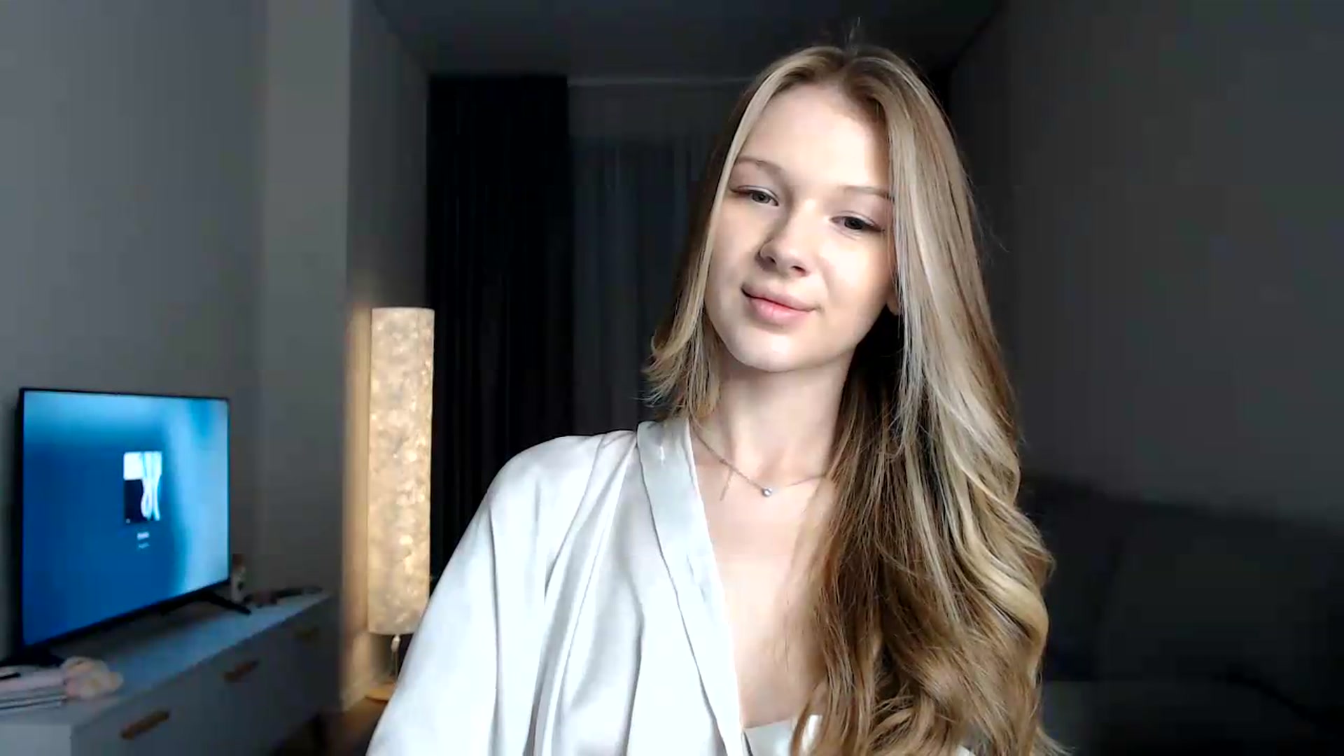 Gallery image thumbnail from CuteBlonde's myfreecams stream on, 08/06/2026, 23:41 image 8 of 20