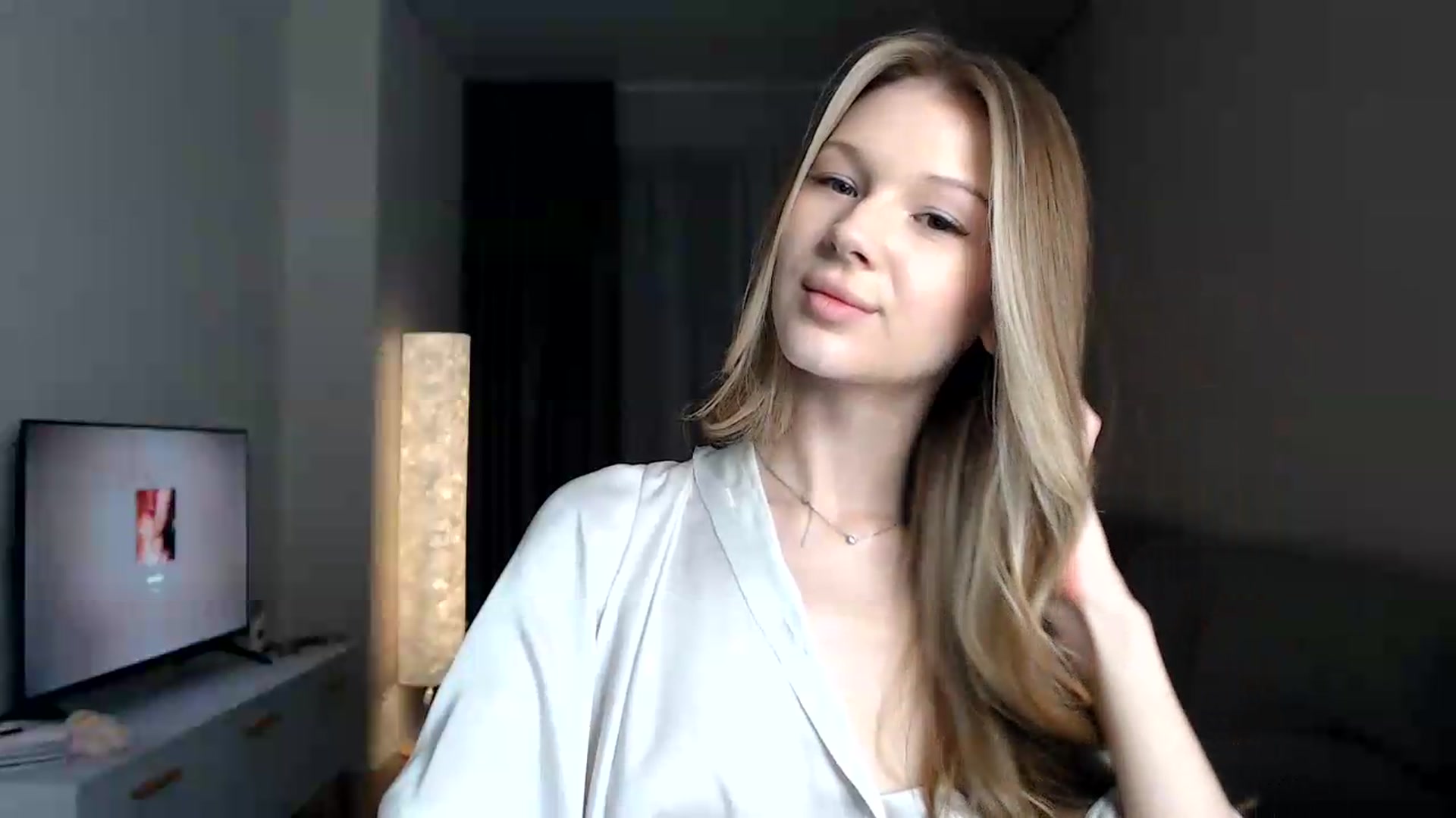 Gallery image thumbnail from CuteBlonde's myfreecams stream on, 08/06/2026, 23:41 image 5 of 20