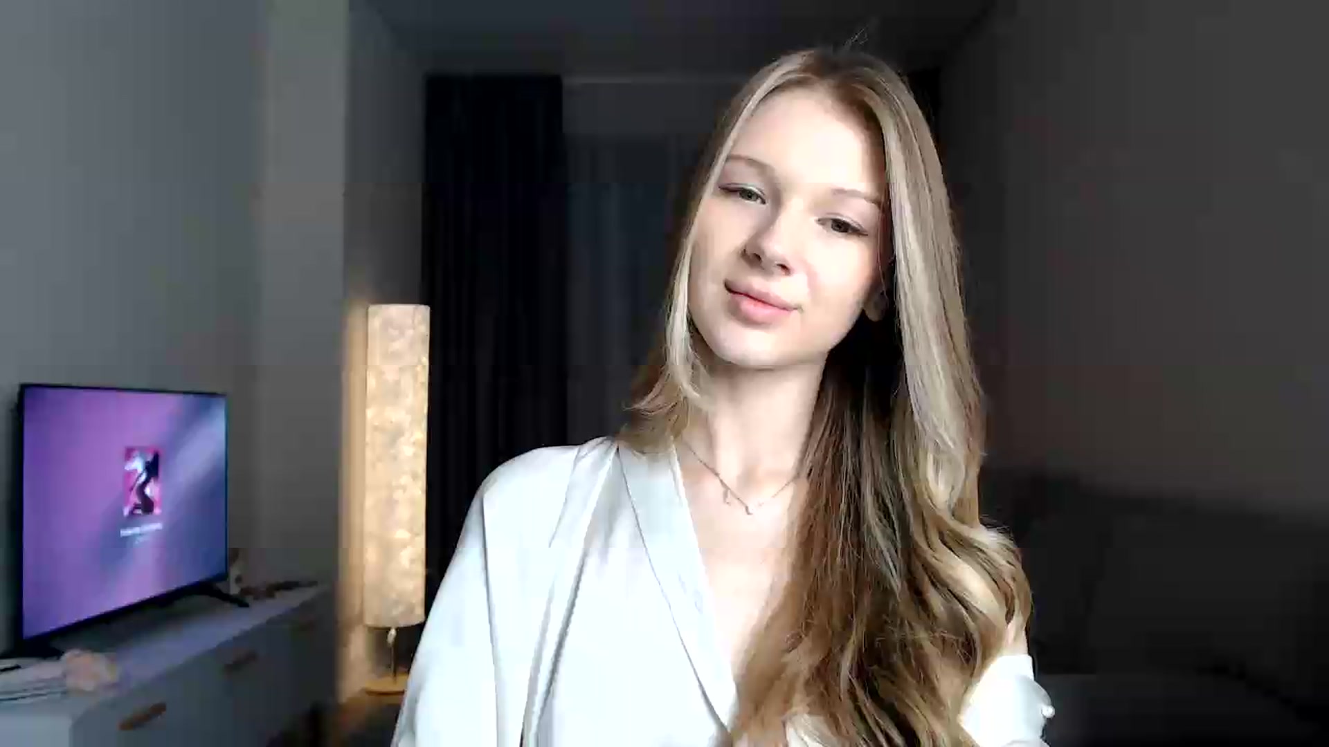 Gallery image thumbnail from CuteBlonde's myfreecams stream on, 08/06/2026, 23:41 image 16 of 20