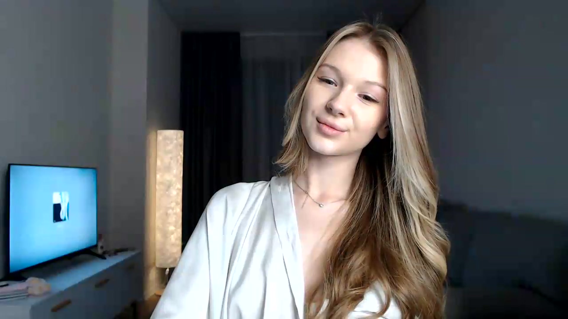 Gallery image thumbnail from CuteBlonde's myfreecams stream on, 08/06/2026, 23:41 image 10 of 20