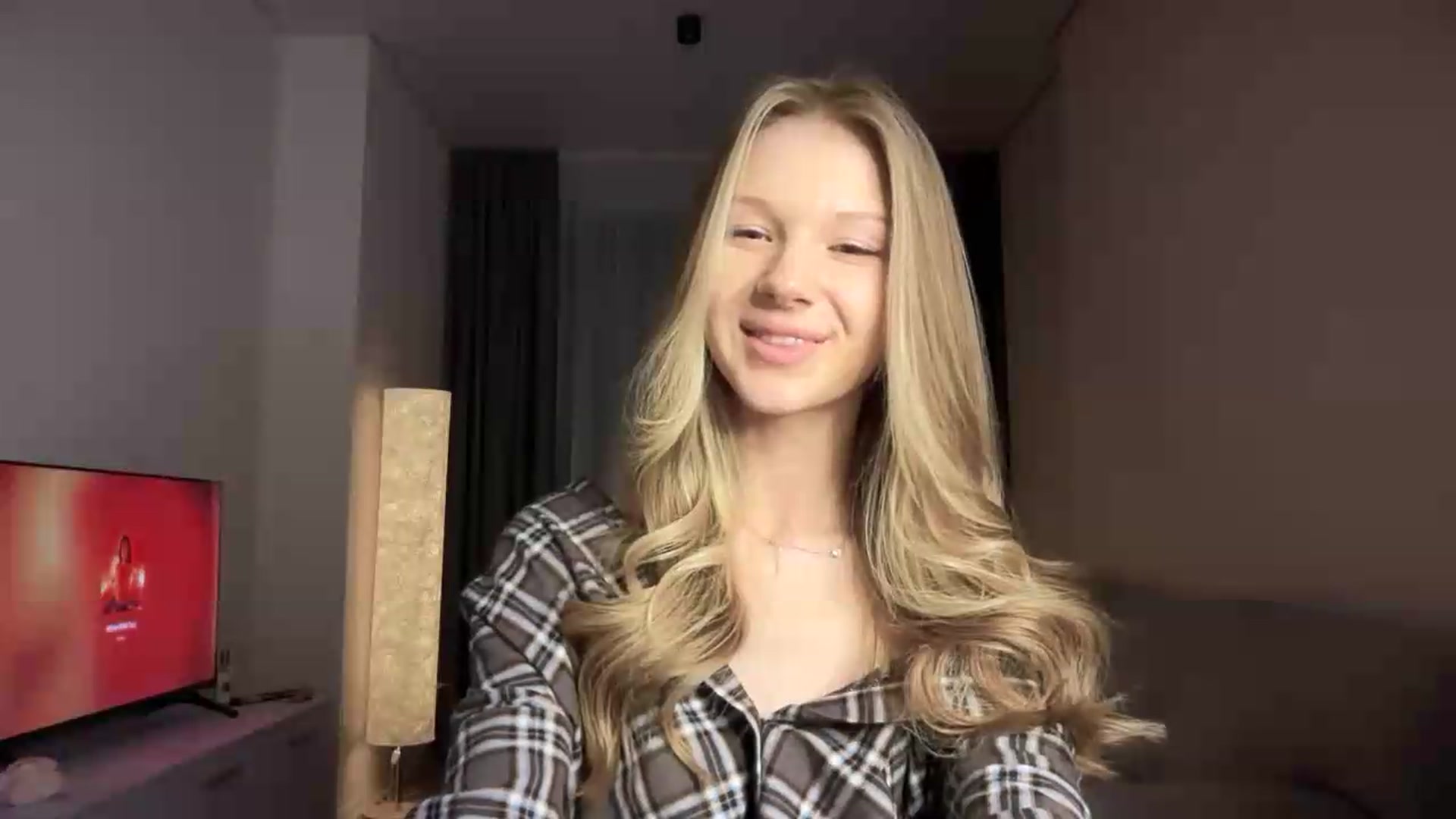 Gallery image thumbnail from CuteBlonde's myfreecams stream on, 08/13/2026, 02:29 image 12 of 20