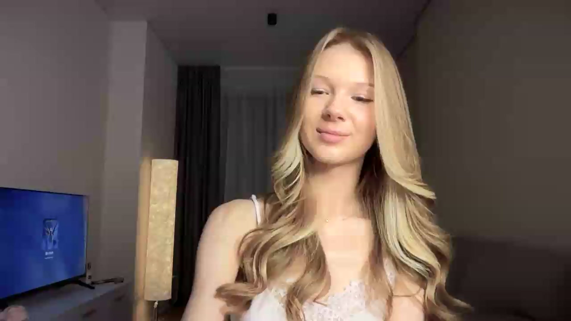 Gallery image thumbnail from CuteBlonde's myfreecams stream on, 08/13/2026, 21:26 image 1 of 20