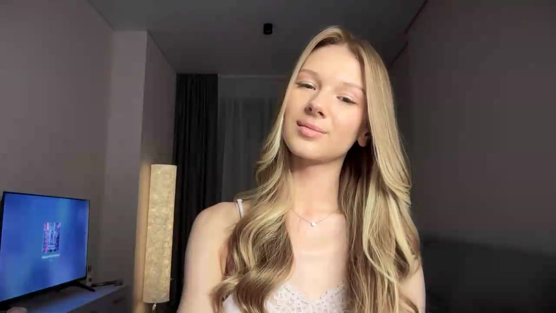 Gallery image thumbnail from CuteBlonde's myfreecams stream on, 08/13/2026, 22:35 image 6 of 20