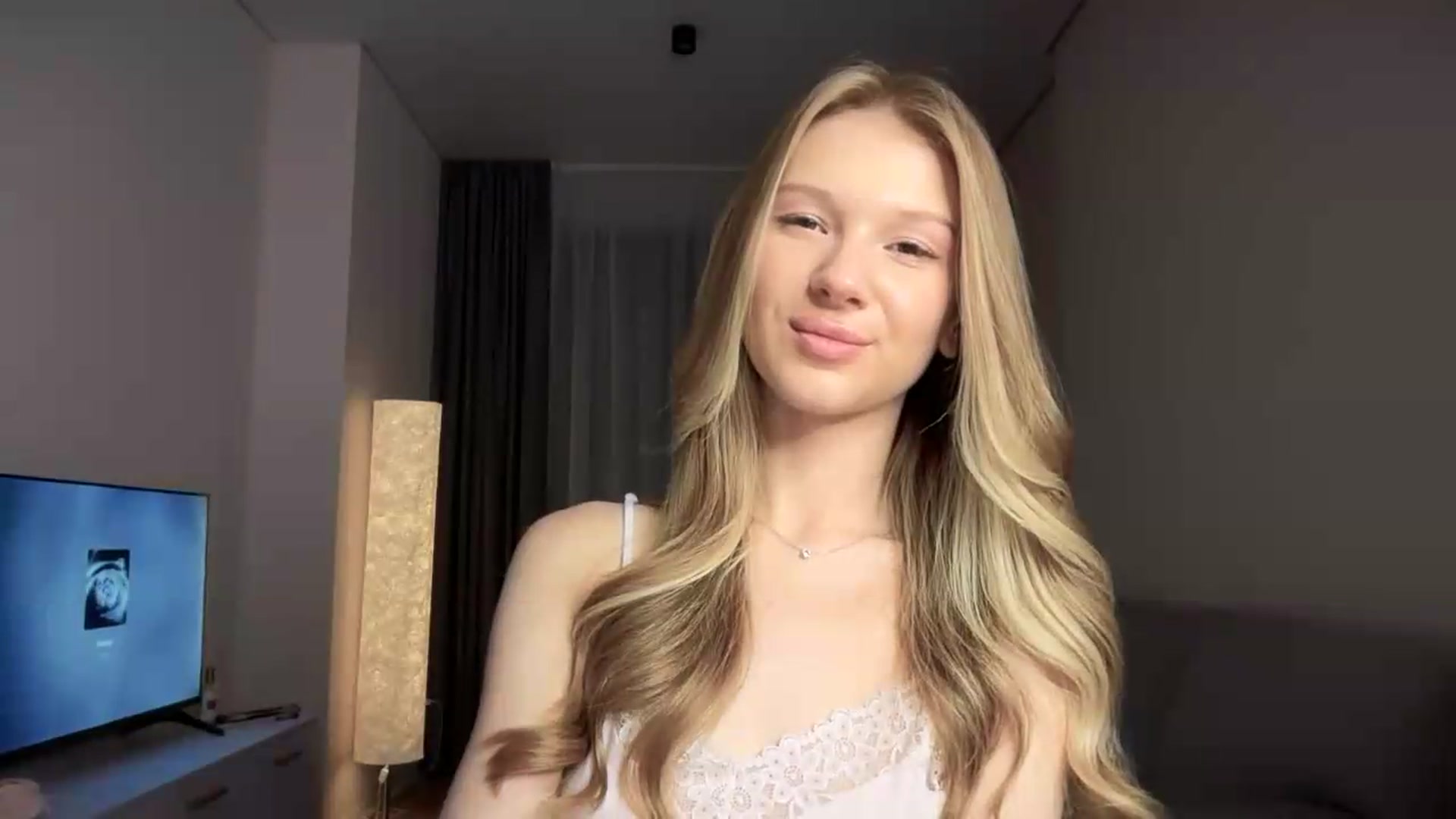 Gallery image thumbnail from CuteBlonde's myfreecams stream on, 08/14/2026, 01:50 image 17 of 20