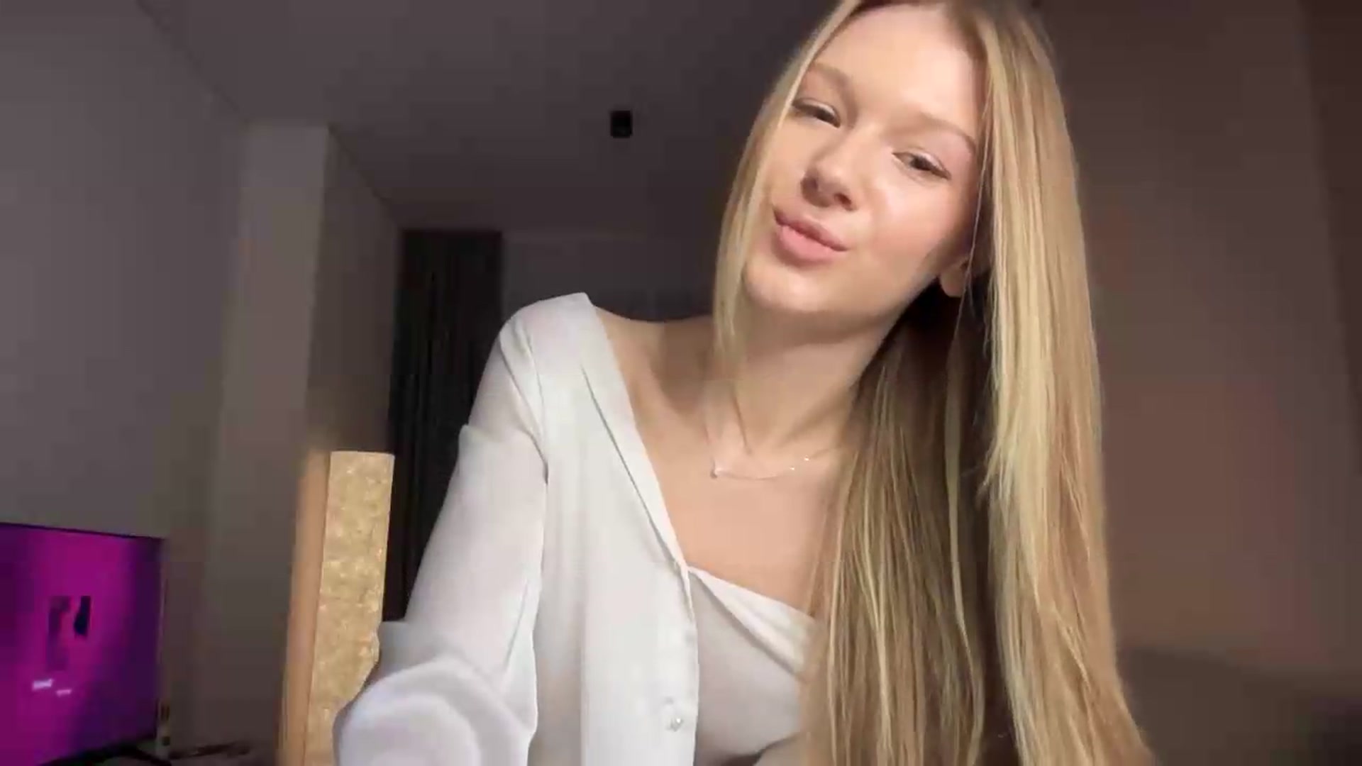 Gallery image thumbnail from CuteBlonde's myfreecams stream on, 08/14/2026, 22:12 image 11 of 20