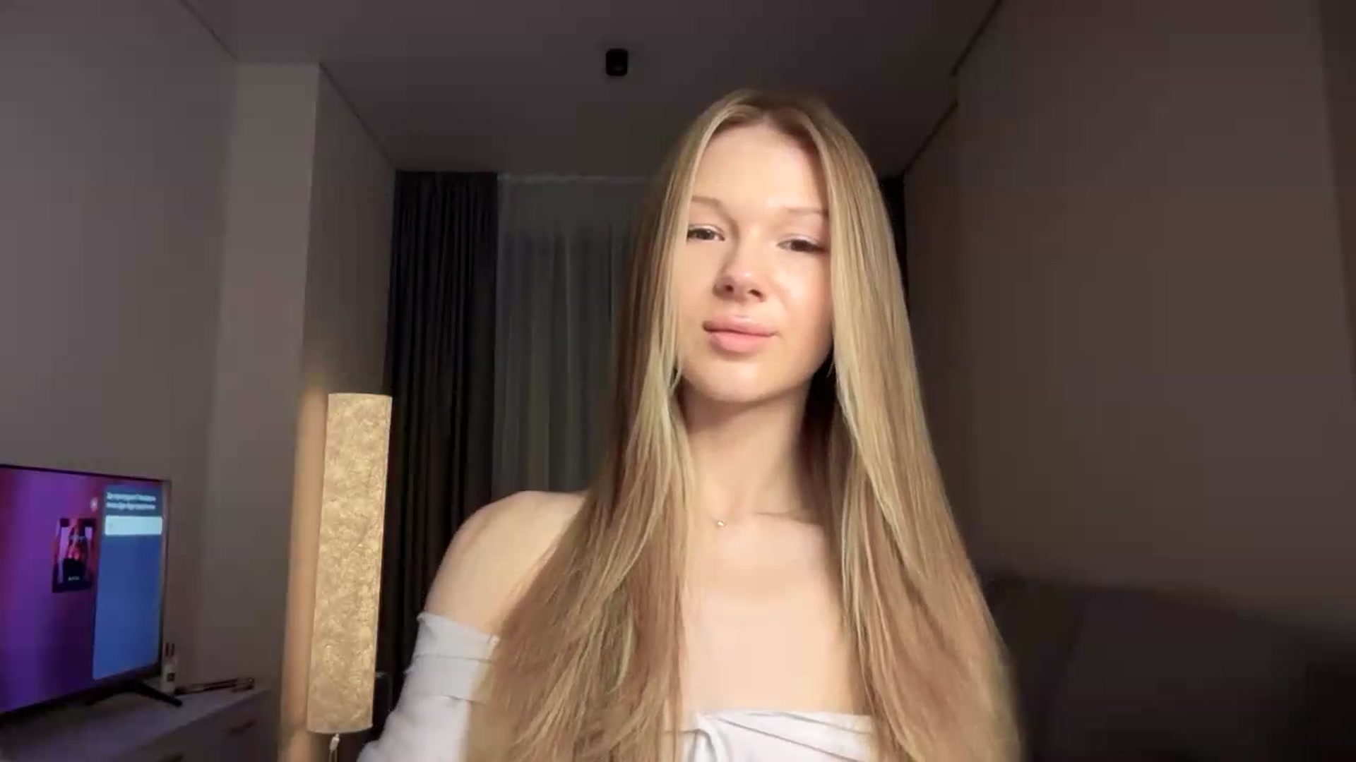 Gallery image thumbnail from CuteBlonde's myfreecams stream on, 08/14/2026, 22:12 image 5 of 20