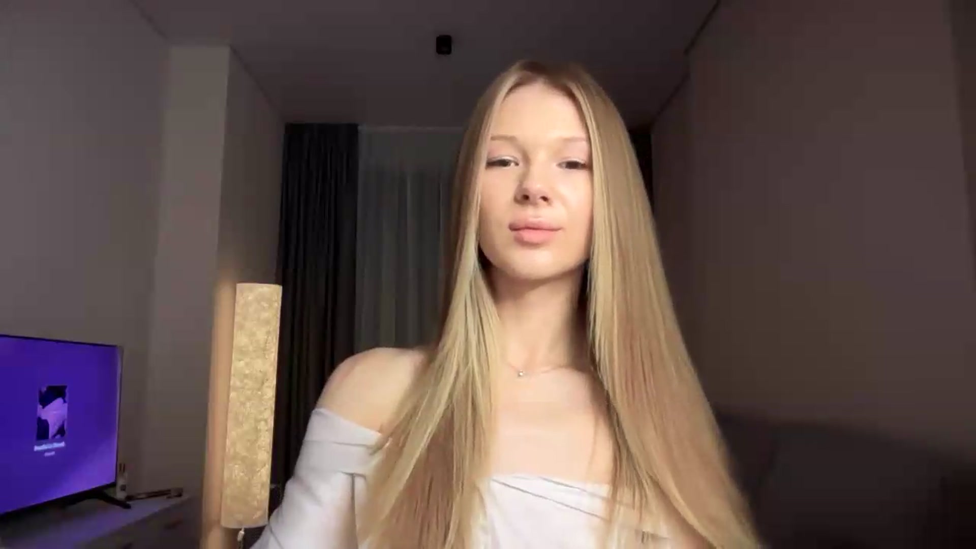 Gallery image thumbnail from CuteBlonde's myfreecams stream on, 08/14/2026, 22:12 image 2 of 20