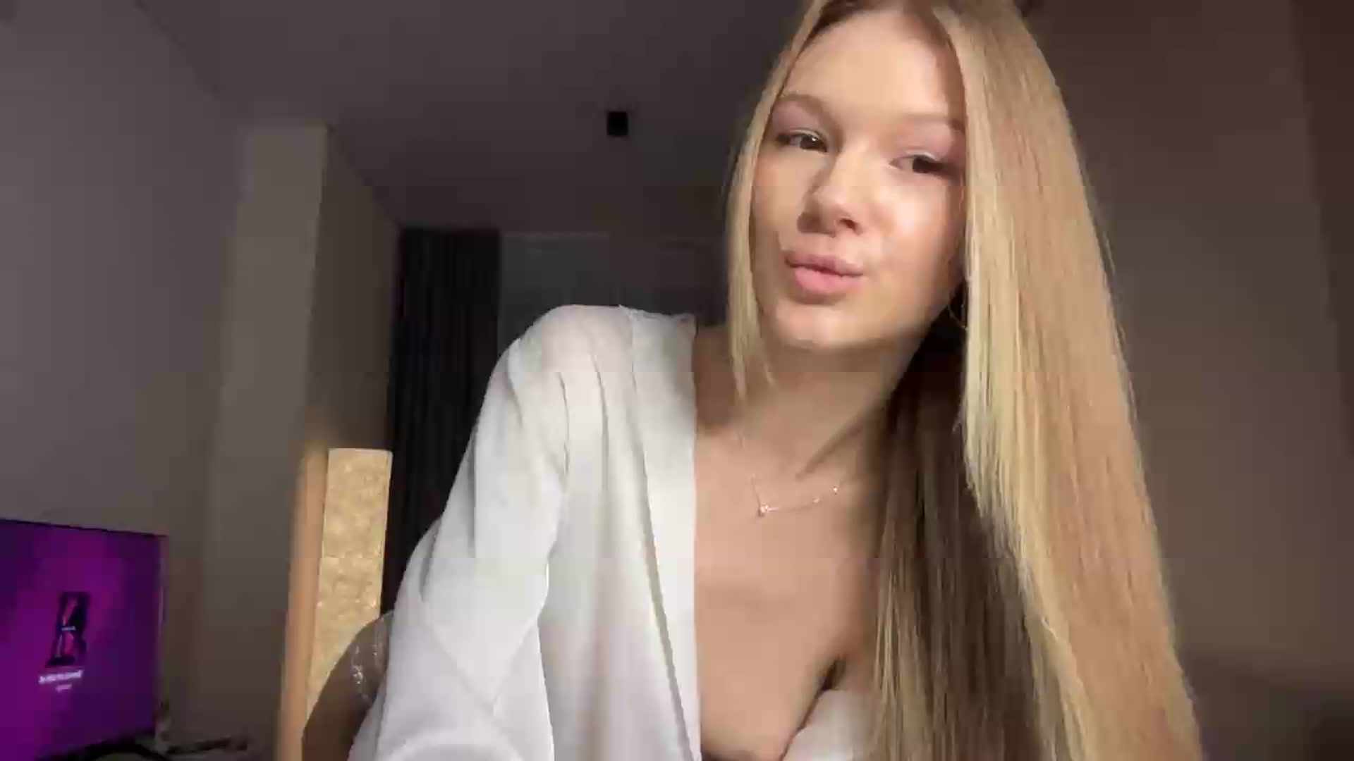 Gallery image thumbnail from CuteBlonde's myfreecams stream on, 08/14/2026, 22:37 image 1 of 20