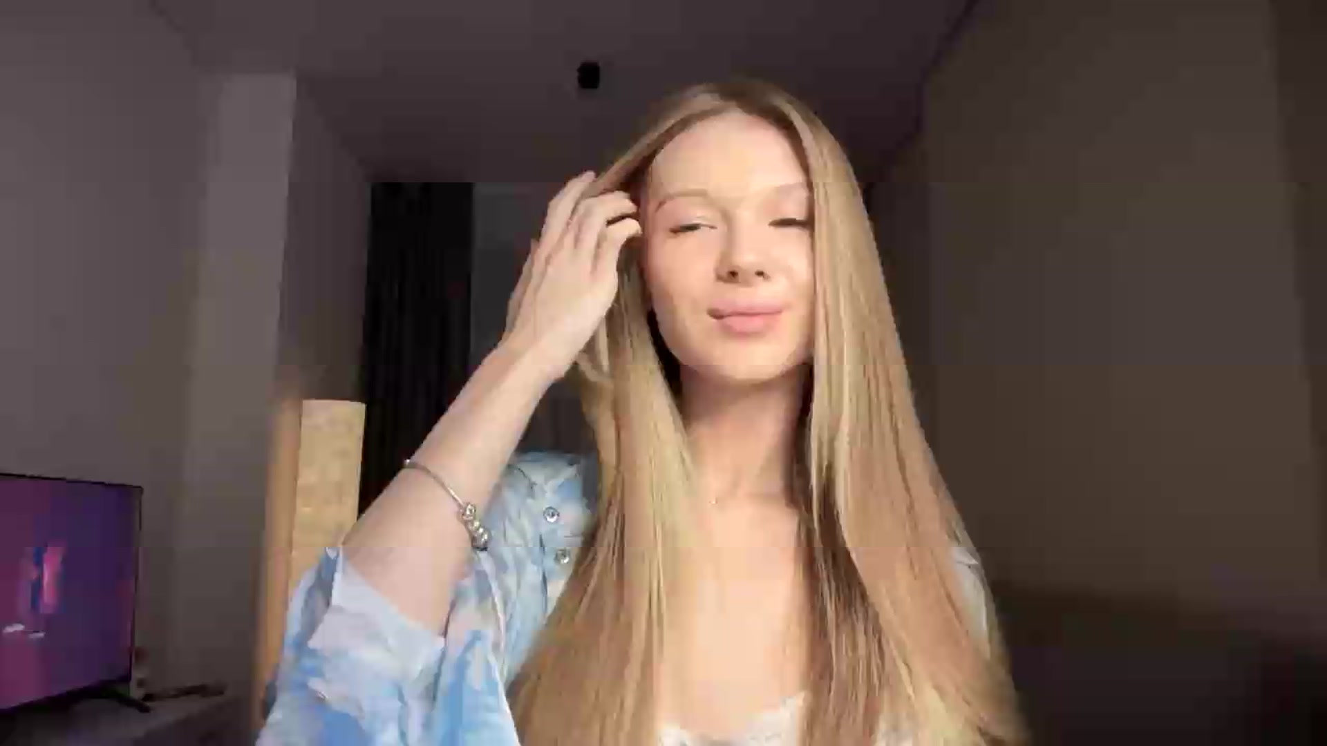 Gallery image thumbnail from CuteBlonde's myfreecams stream on, 08/15/2026, 02:39 image 1 of 20