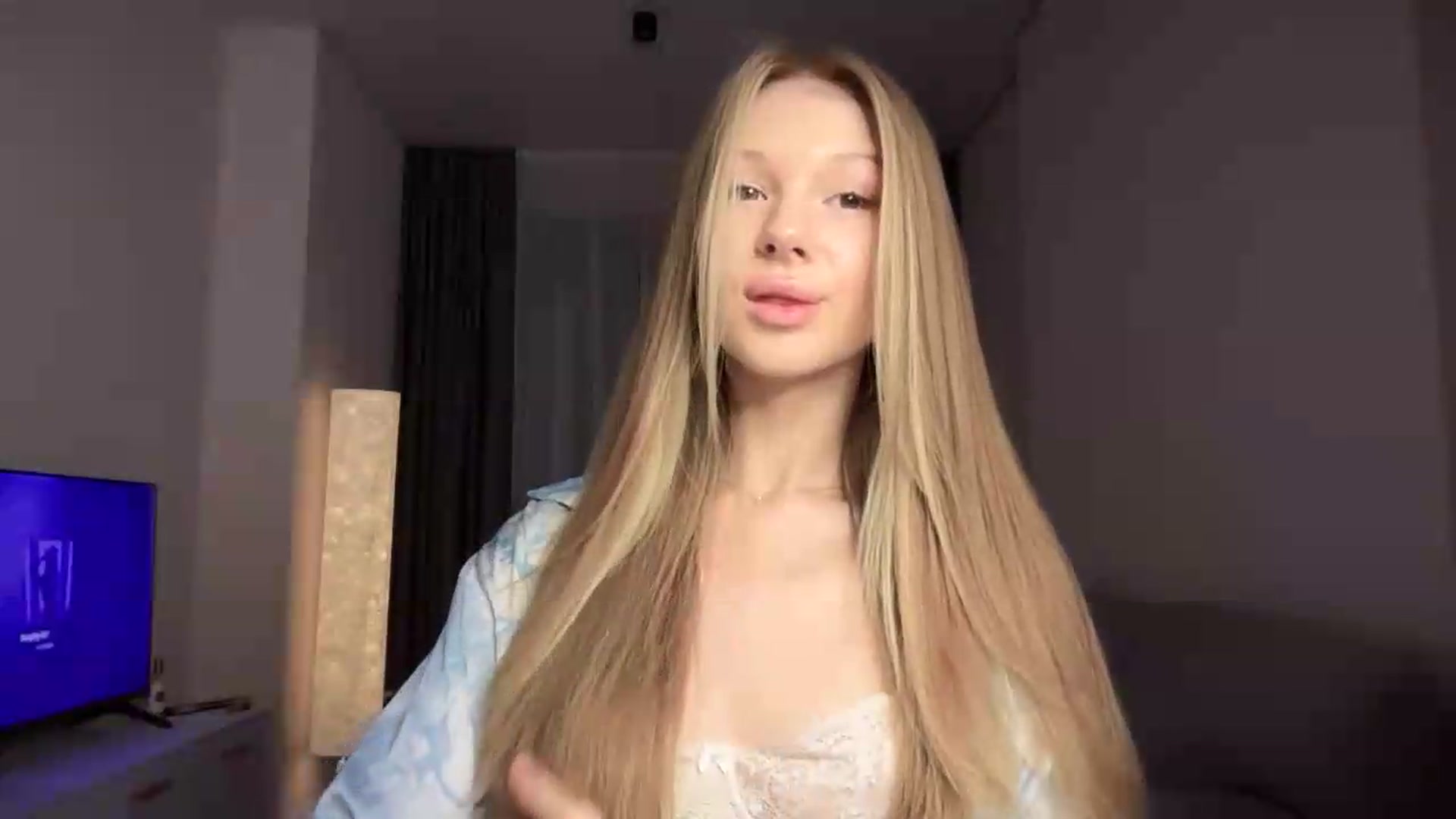 Gallery image thumbnail from CuteBlonde's myfreecams stream on, 08/15/2026, 02:39 image 10 of 20