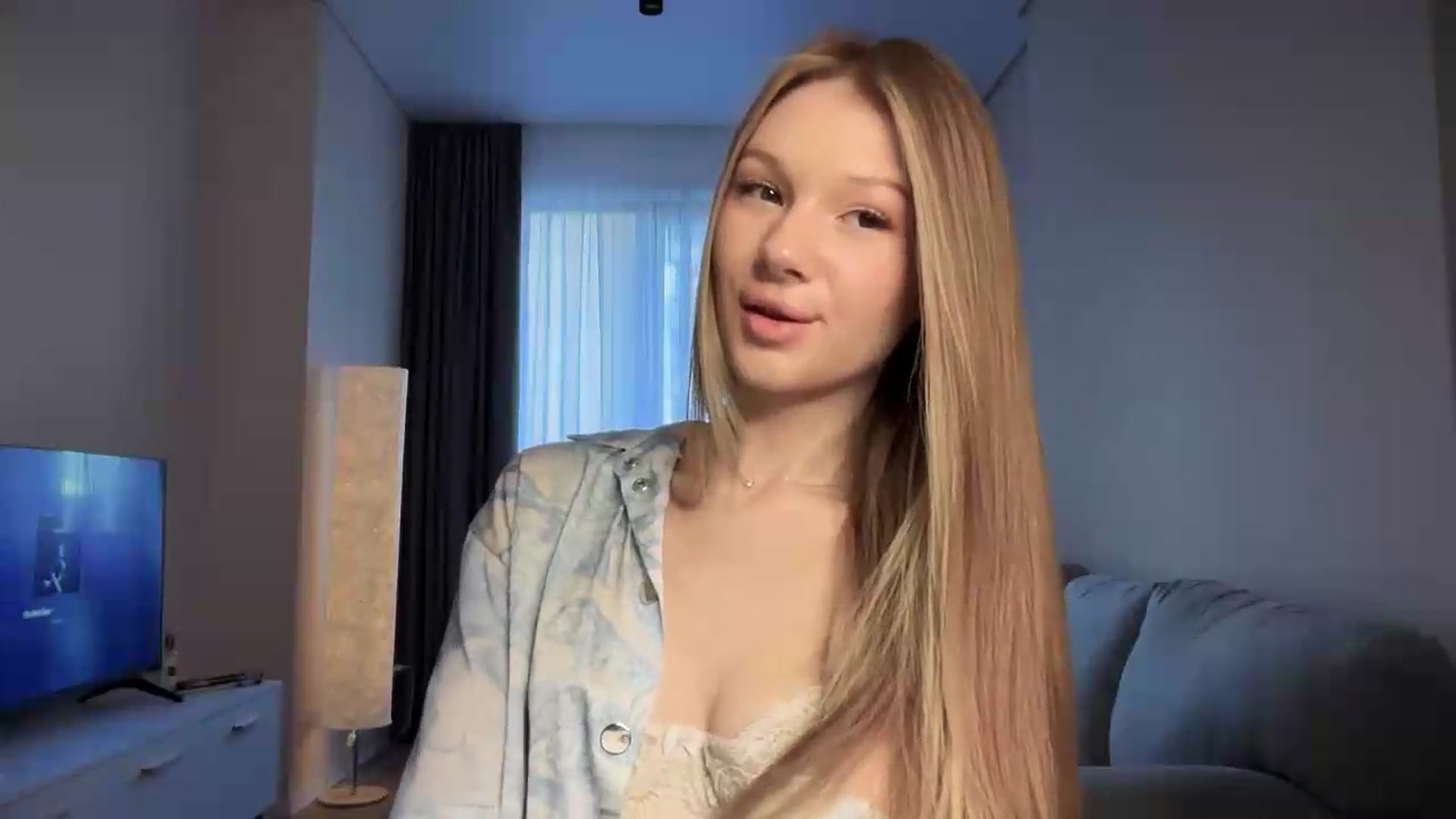 Gallery image thumbnail from CuteBlonde's myfreecams stream on, 08/15/2026, 04:51 image 13 of 20