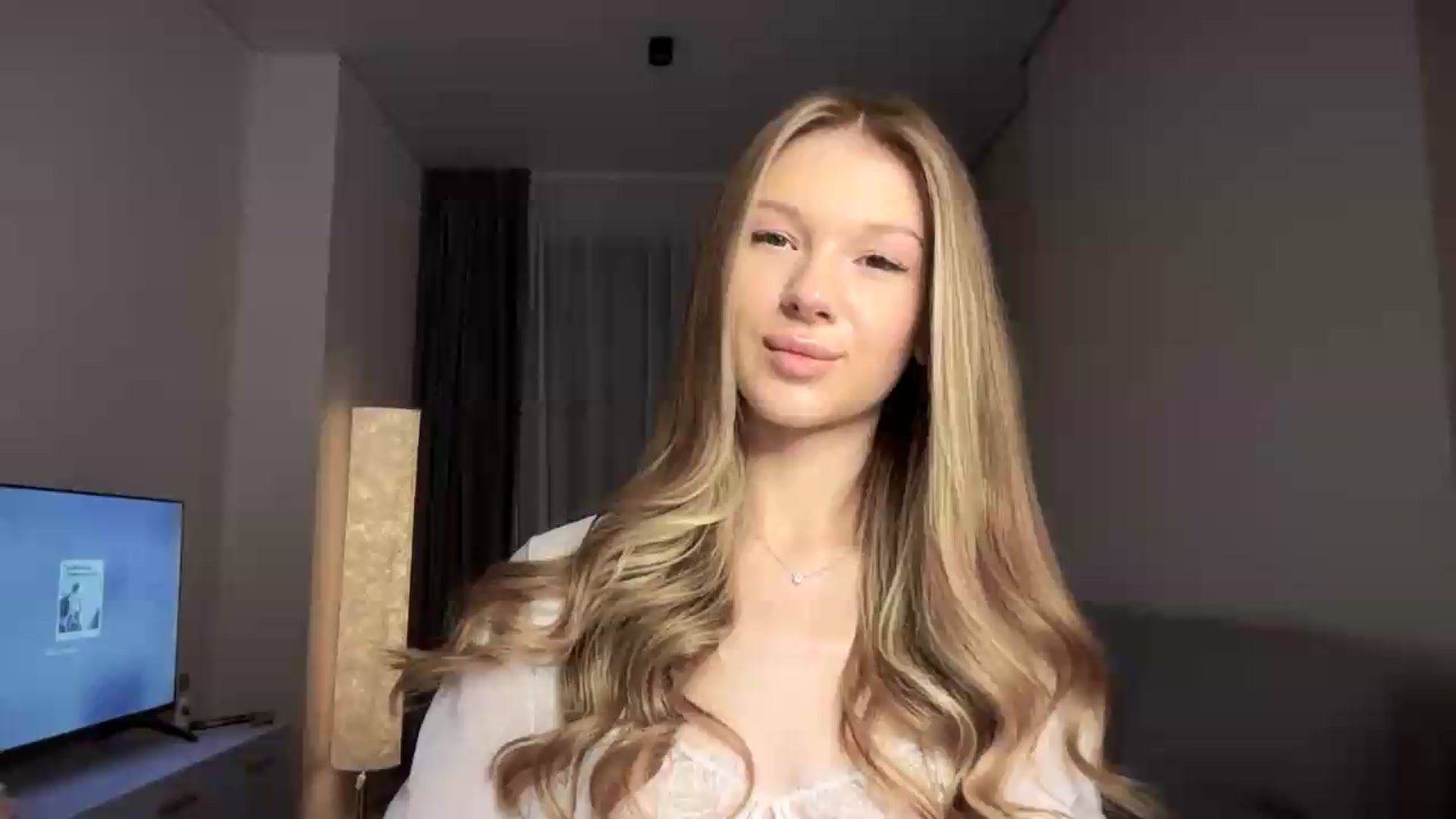 Gallery image thumbnail from CuteBlonde's myfreecams stream on, 08/16/2026, 02:24 image 1 of 20