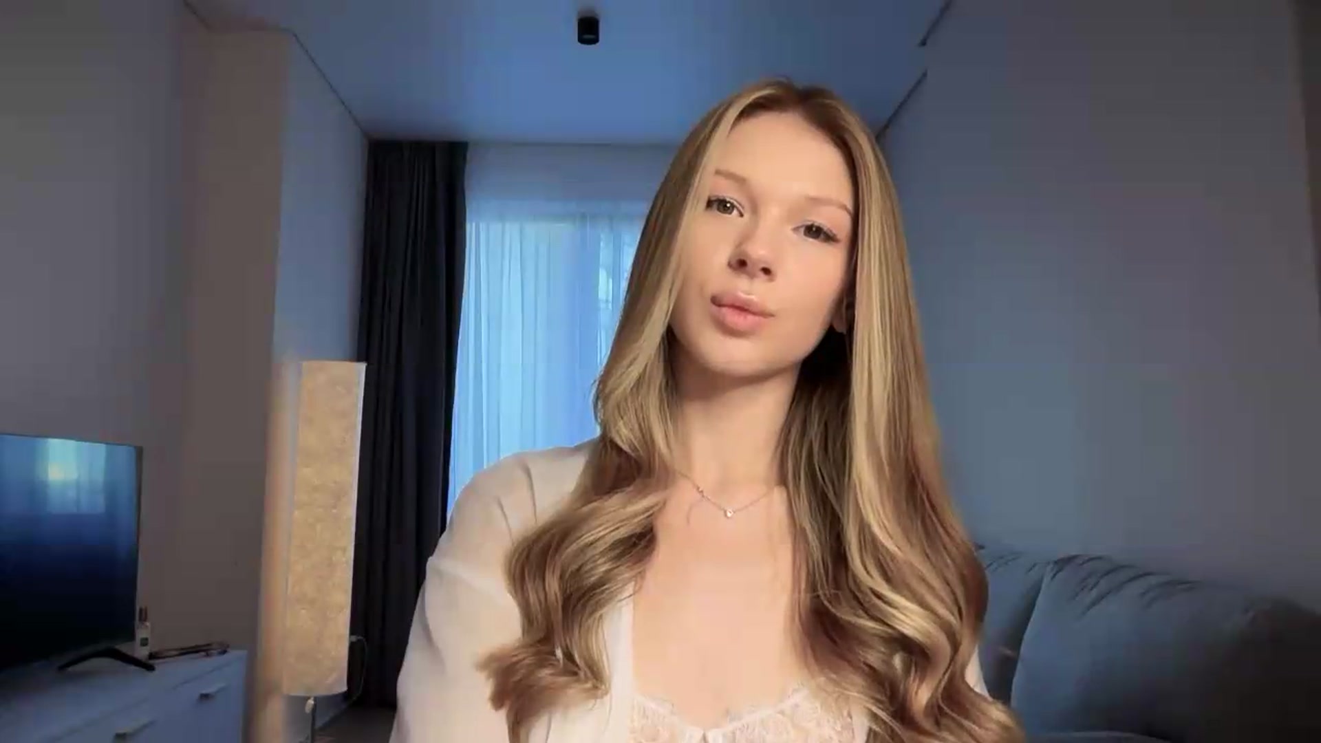 Gallery image thumbnail from CuteBlonde's myfreecams stream on, 08/16/2026, 04:14 image 7 of 20