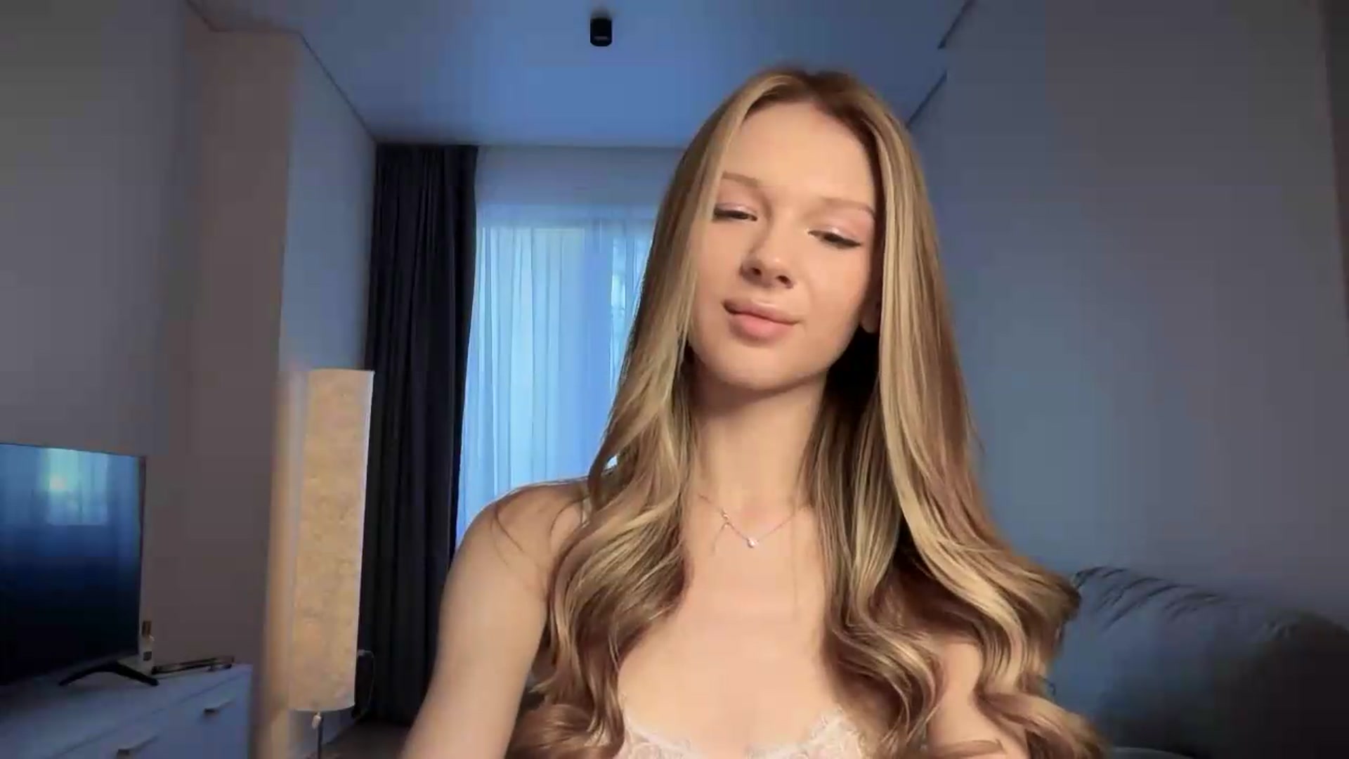 Gallery image thumbnail from CuteBlonde's myfreecams stream on, 08/16/2026, 04:28 image 5 of 20