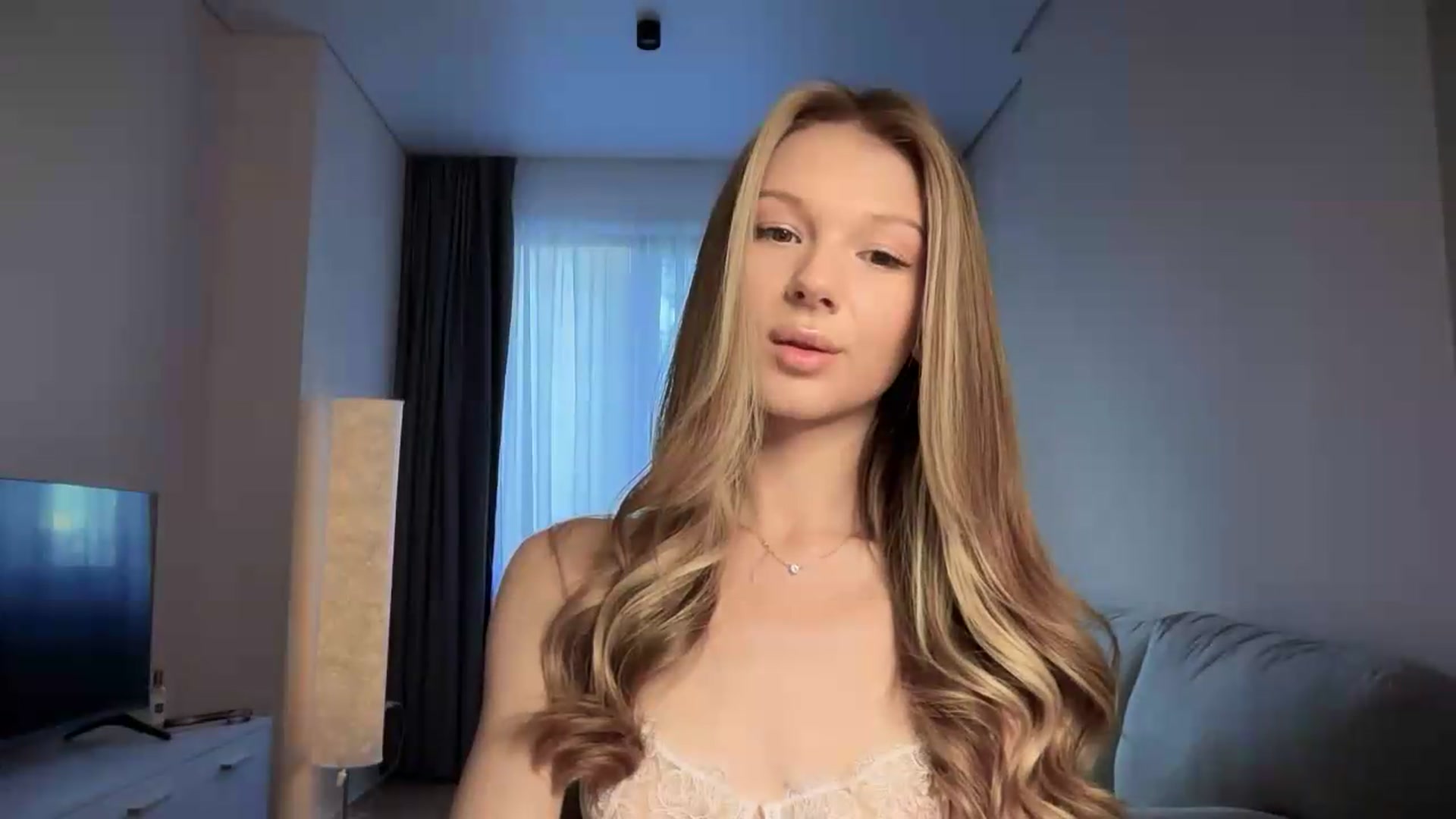 Gallery image thumbnail from CuteBlonde's myfreecams stream on, 08/16/2026, 04:28 image 6 of 20