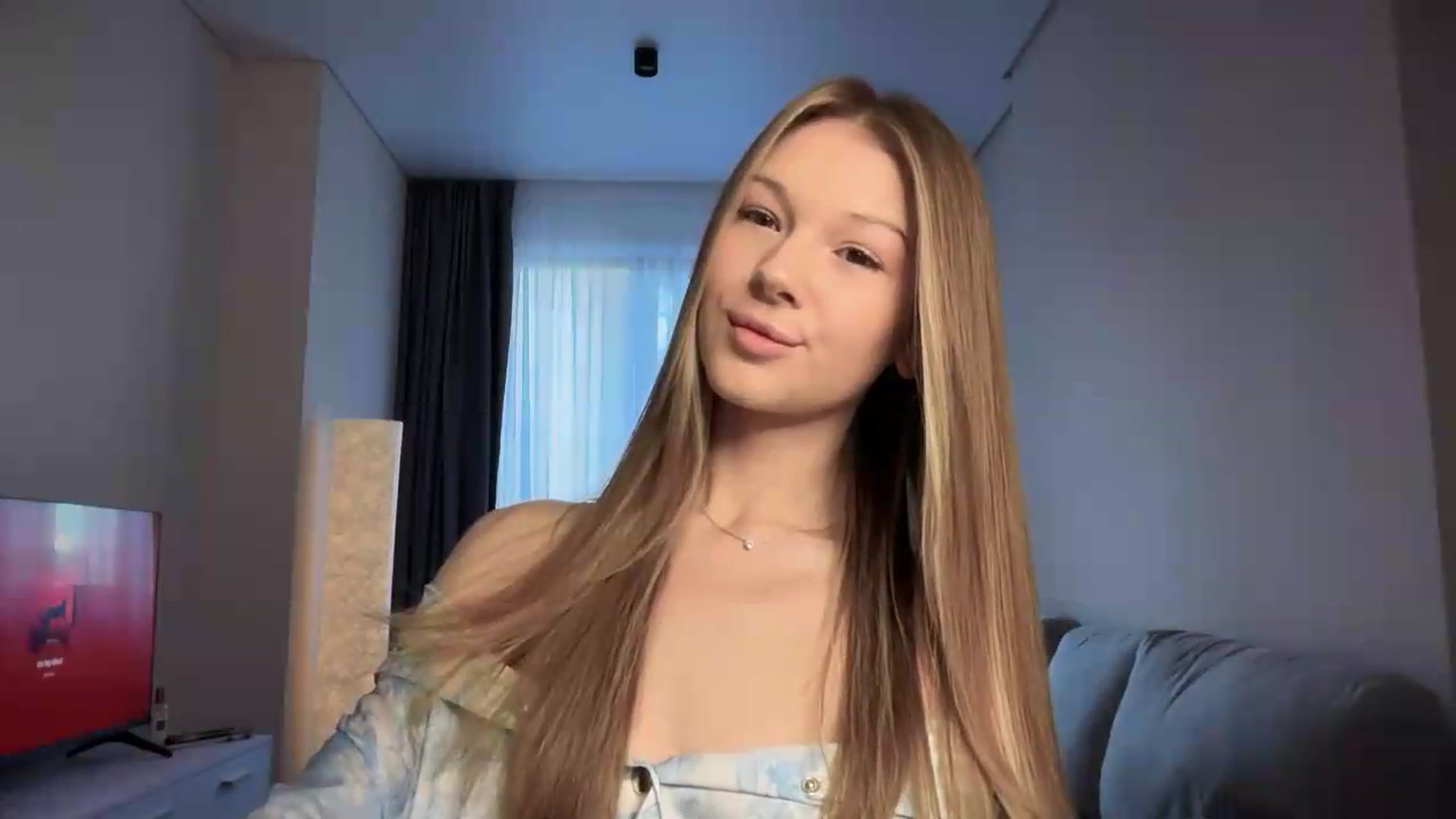 Gallery image thumbnail from CuteBlonde's myfreecams stream on, 08/17/2026, 04:55 image 6 of 20