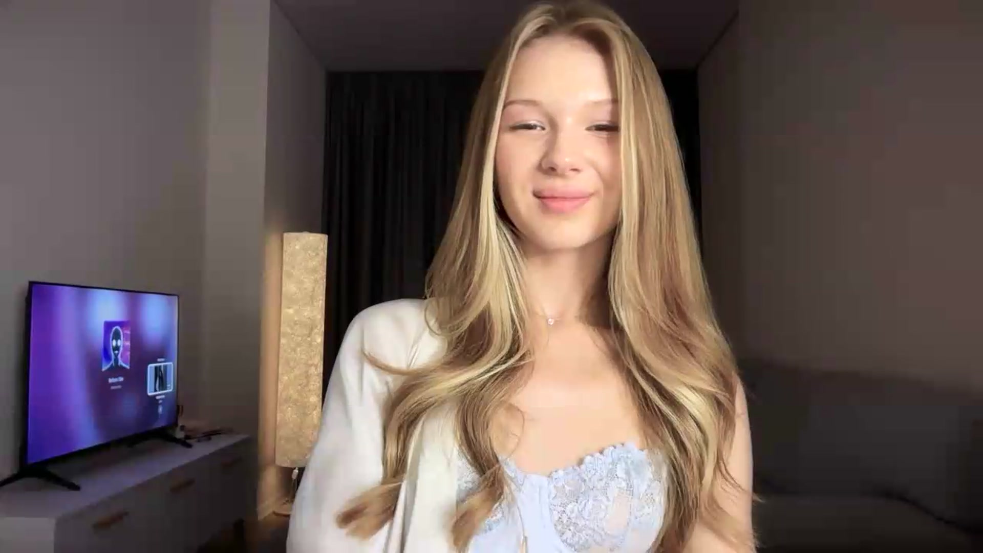 Gallery image thumbnail from CuteBlonde's myfreecams stream on, 08/28/2026, 05:52 image 4 of 20