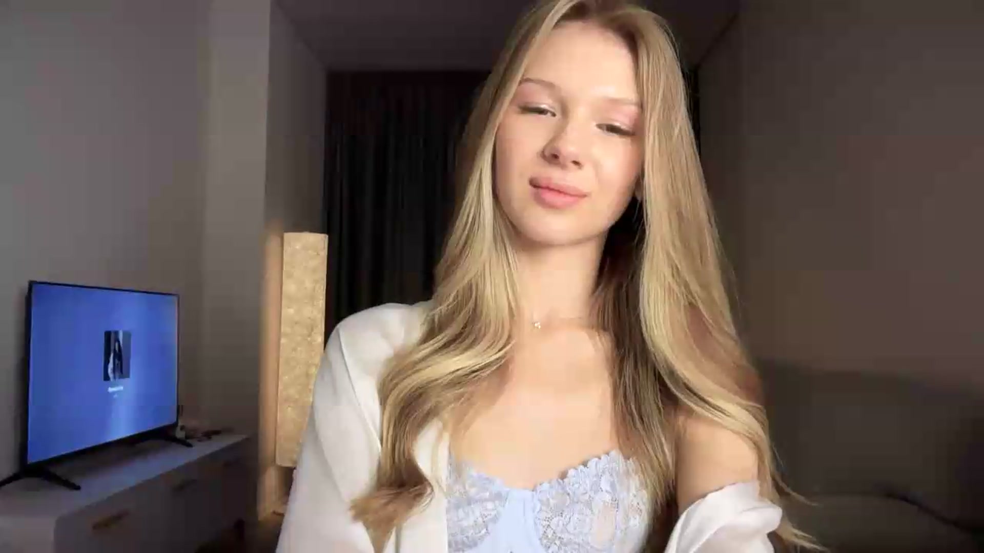 Gallery image thumbnail from CuteBlonde's myfreecams stream on, 08/28/2026, 05:52 image 5 of 20