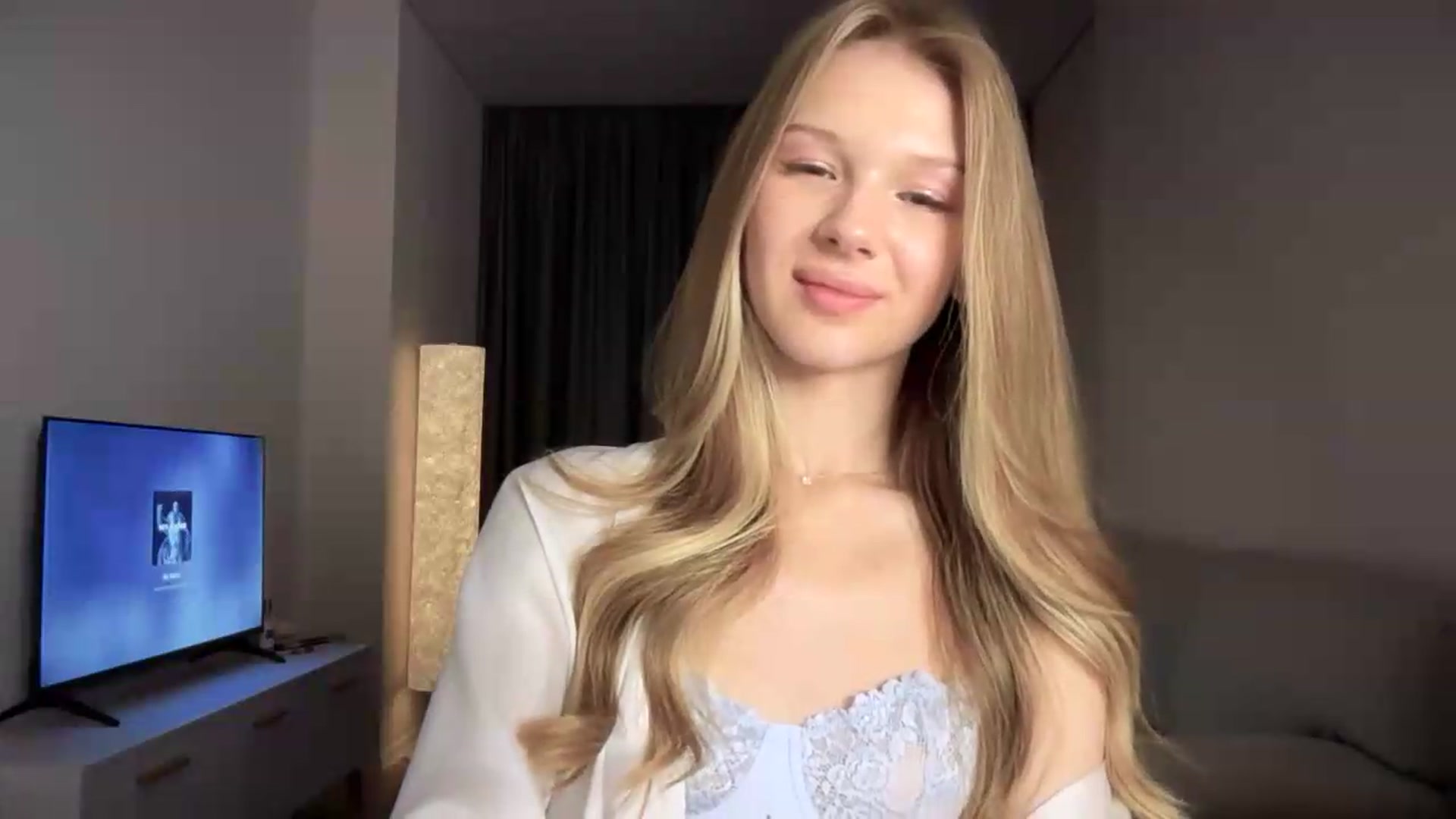 Gallery image thumbnail from CuteBlonde's myfreecams stream on, 08/28/2026, 05:52 image 9 of 20