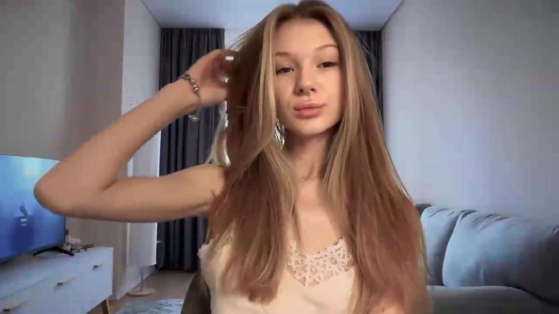 Gallery image thumbnail from CuteBlonde's myfreecams stream on, 08/30/2026, 07:12 image 16 of 20