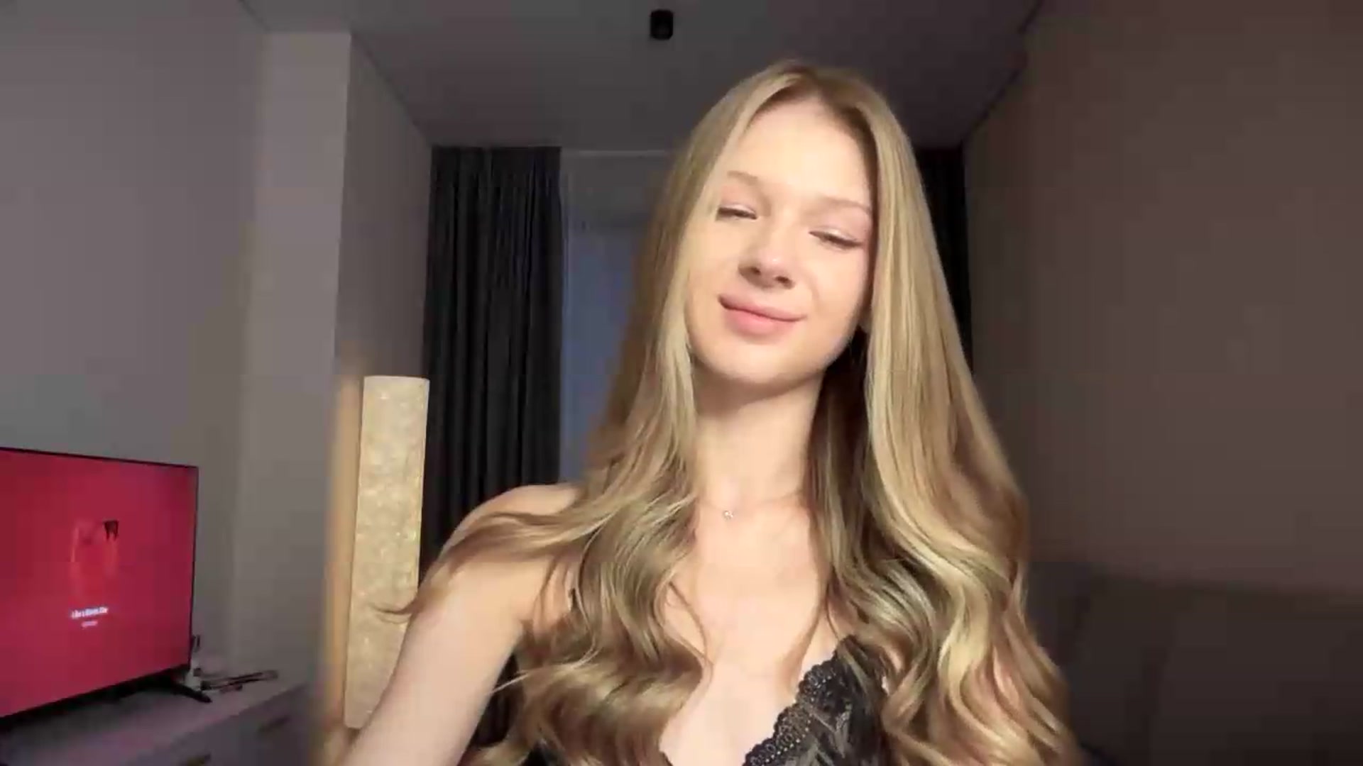 Gallery image thumbnail from CuteBlonde's myfreecams stream on, 09/01/2026, 03:45 image 4 of 20
