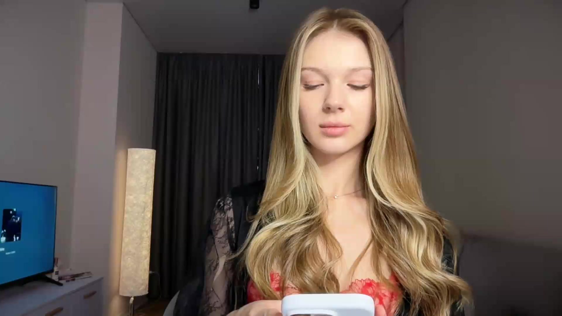 Gallery image thumbnail from CuteBlonde's myfreecams stream on, 09/05/2026, 07:22 image 20 of 20