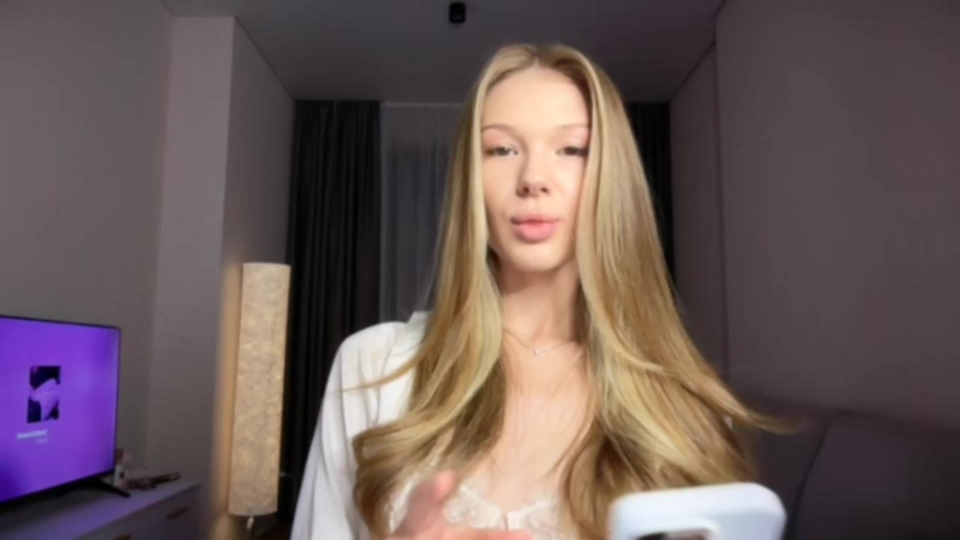 Gallery image thumbnail from CuteBlonde's myfreecams stream on, 09/06/2026, 22:14 image 1 of 20